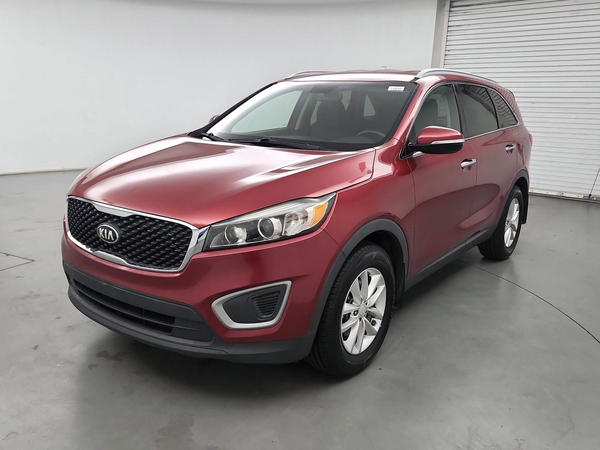 Thumbnail: 2017 Kia Sorento - 3
