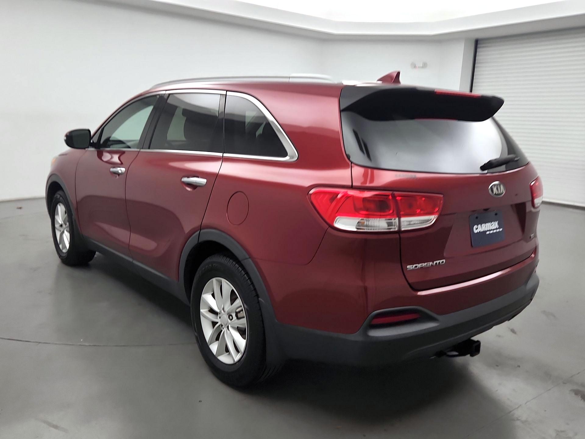 Thumbnail: 2017 Kia Sorento - 7