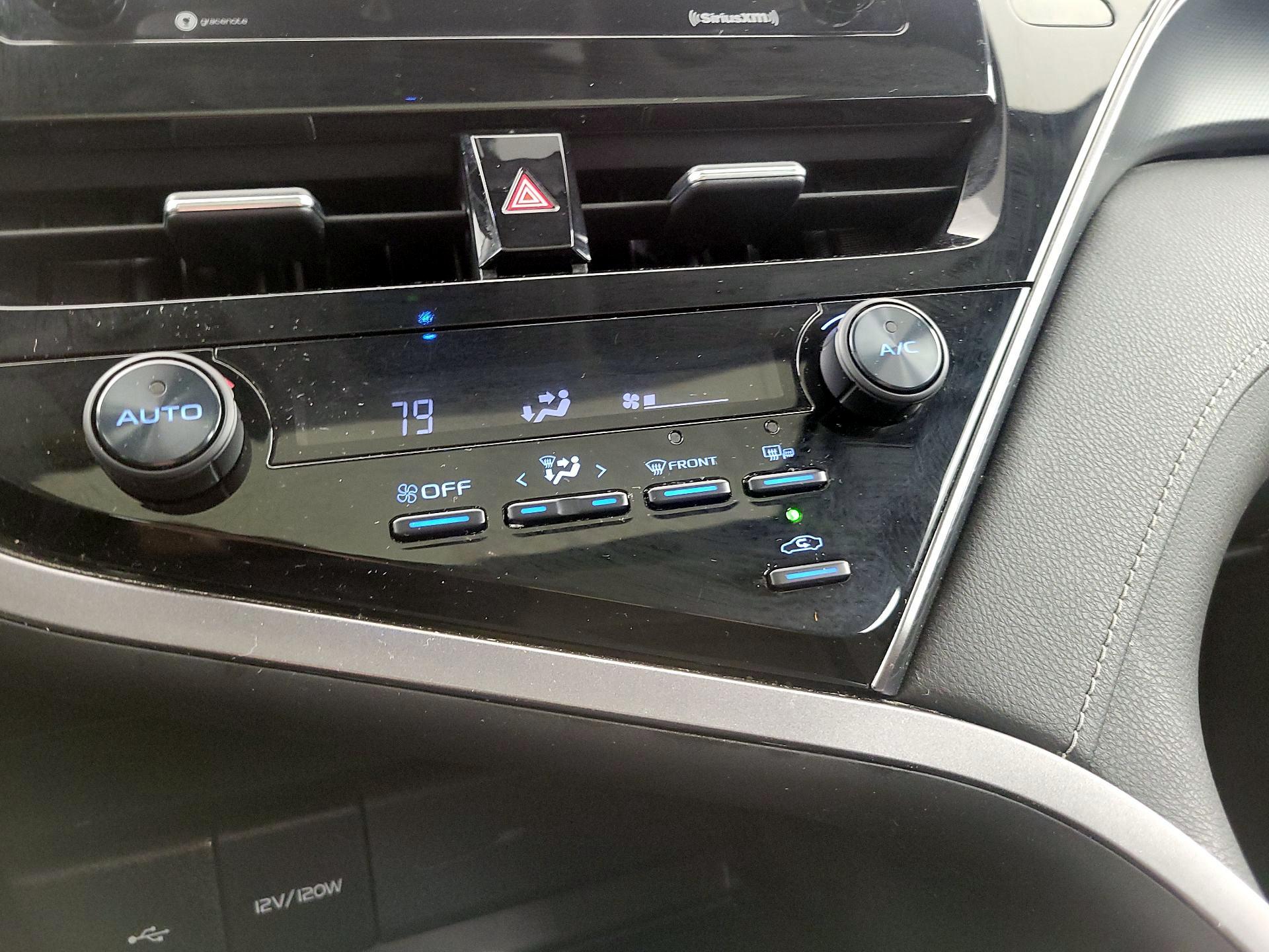 Thumbnail: 2021 Toyota Camry - 16