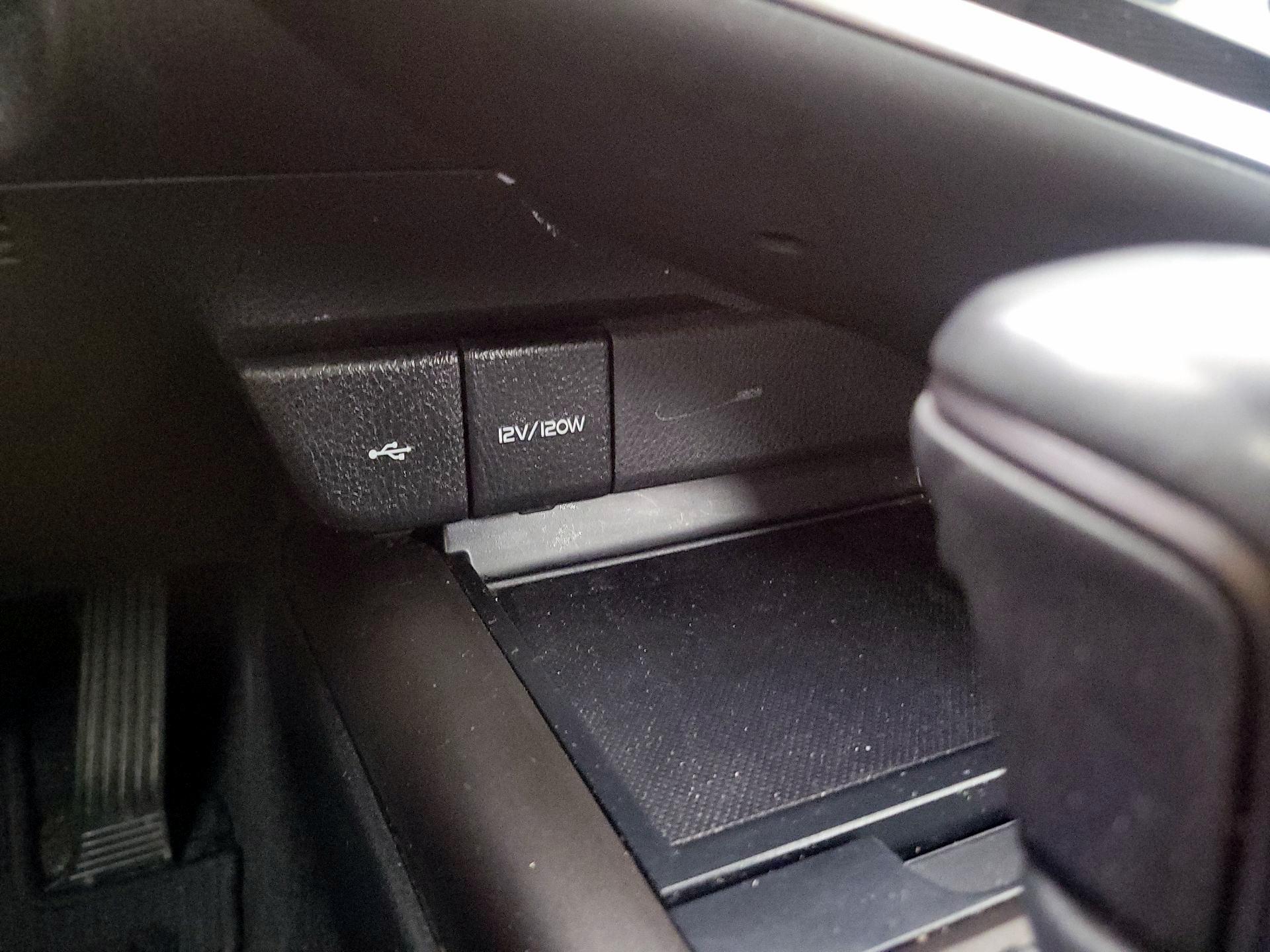 Thumbnail: 2021 Toyota Camry - 18