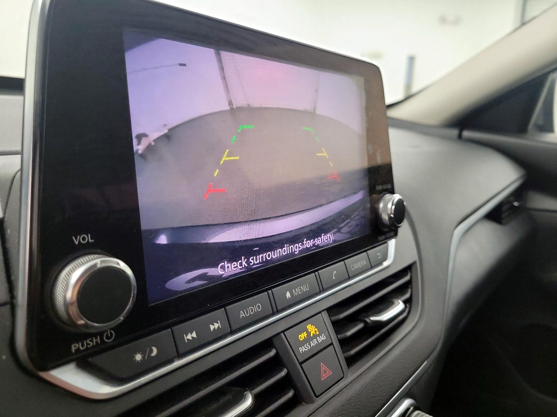 Thumbnail: 2020 Nissan Altima - 12