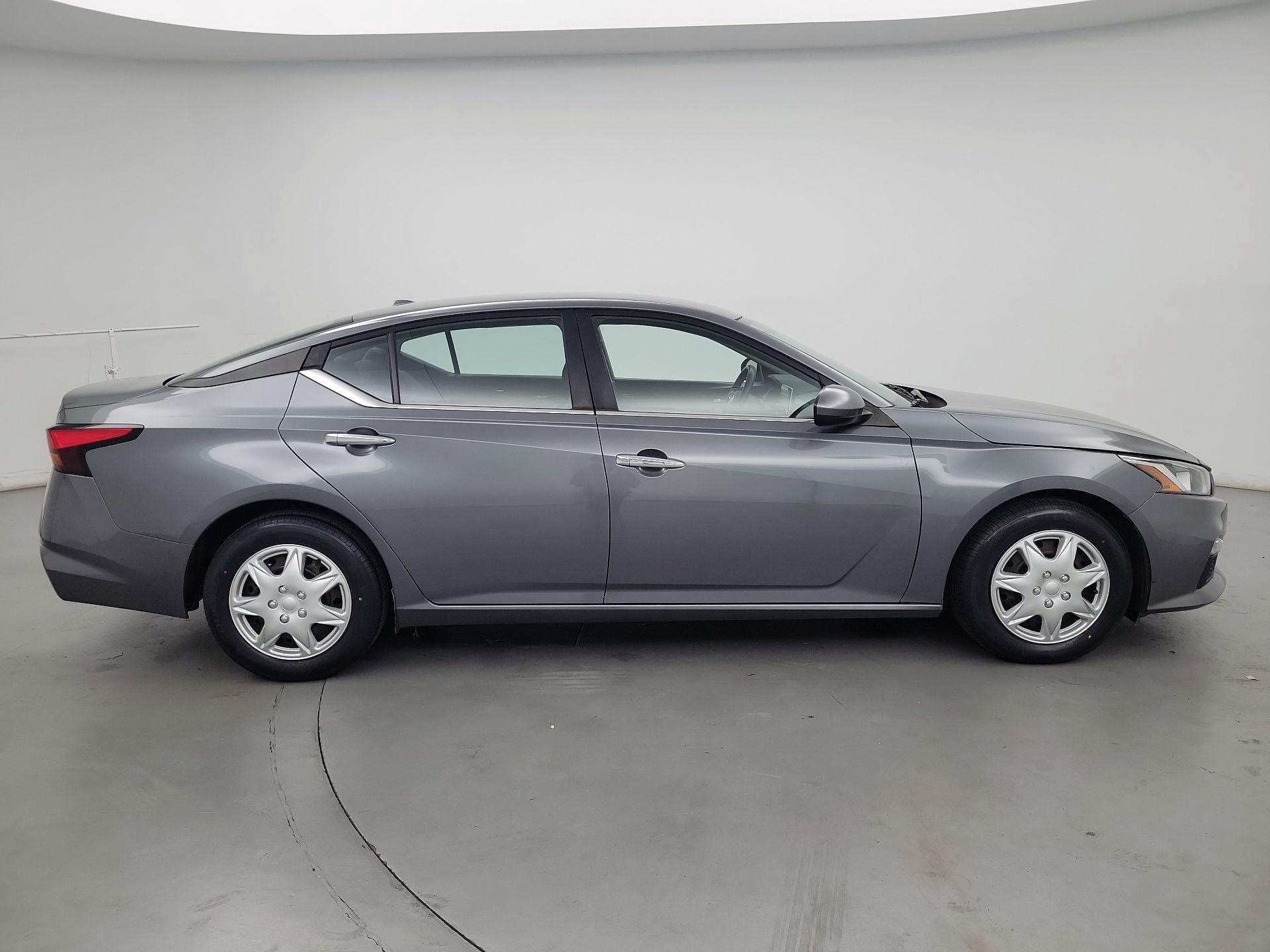 Thumbnail: 2020 Nissan Altima - 4