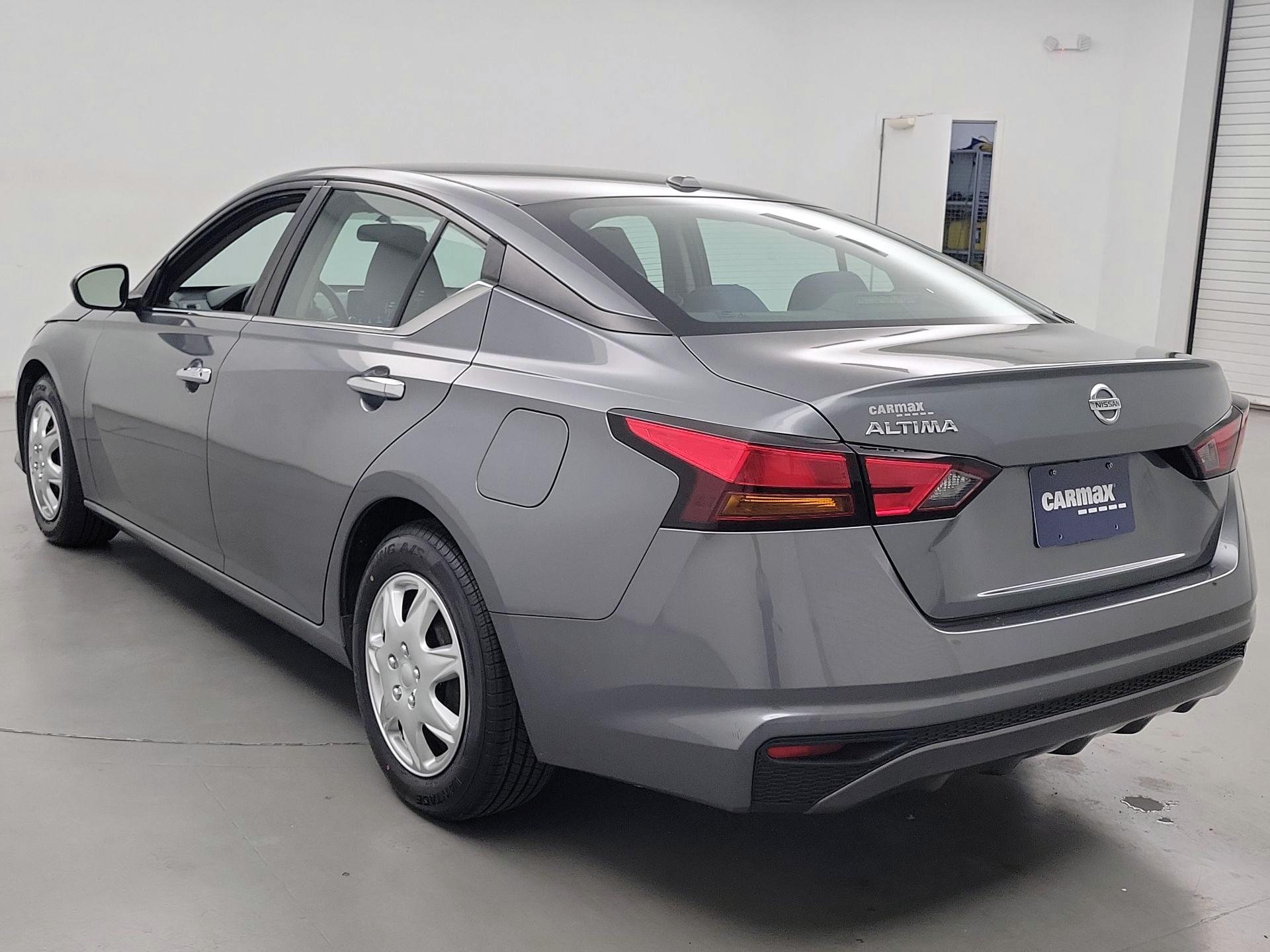 Thumbnail: 2020 Nissan Altima - 7