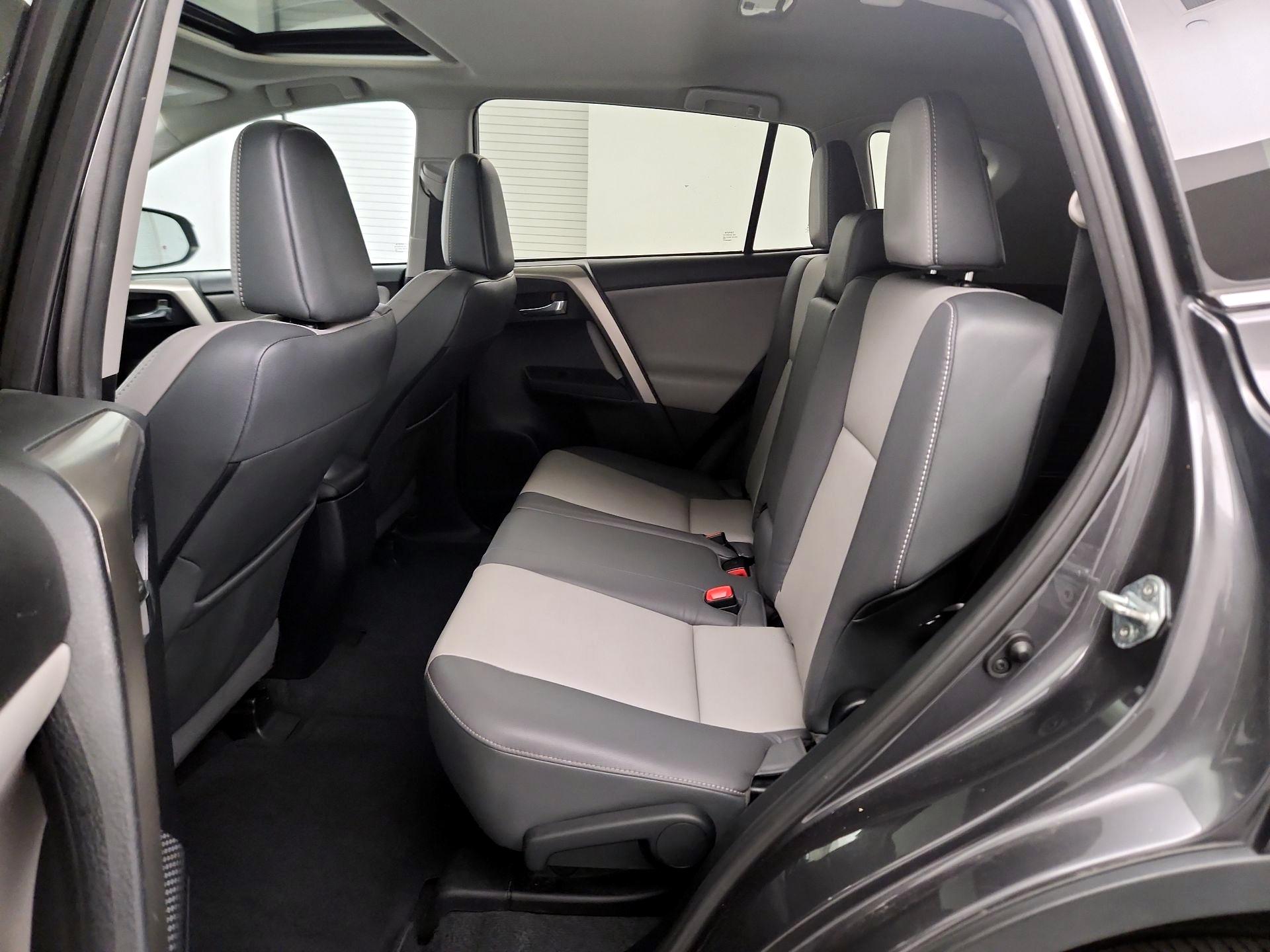 Thumbnail: 2015 Toyota RAV4 - 18