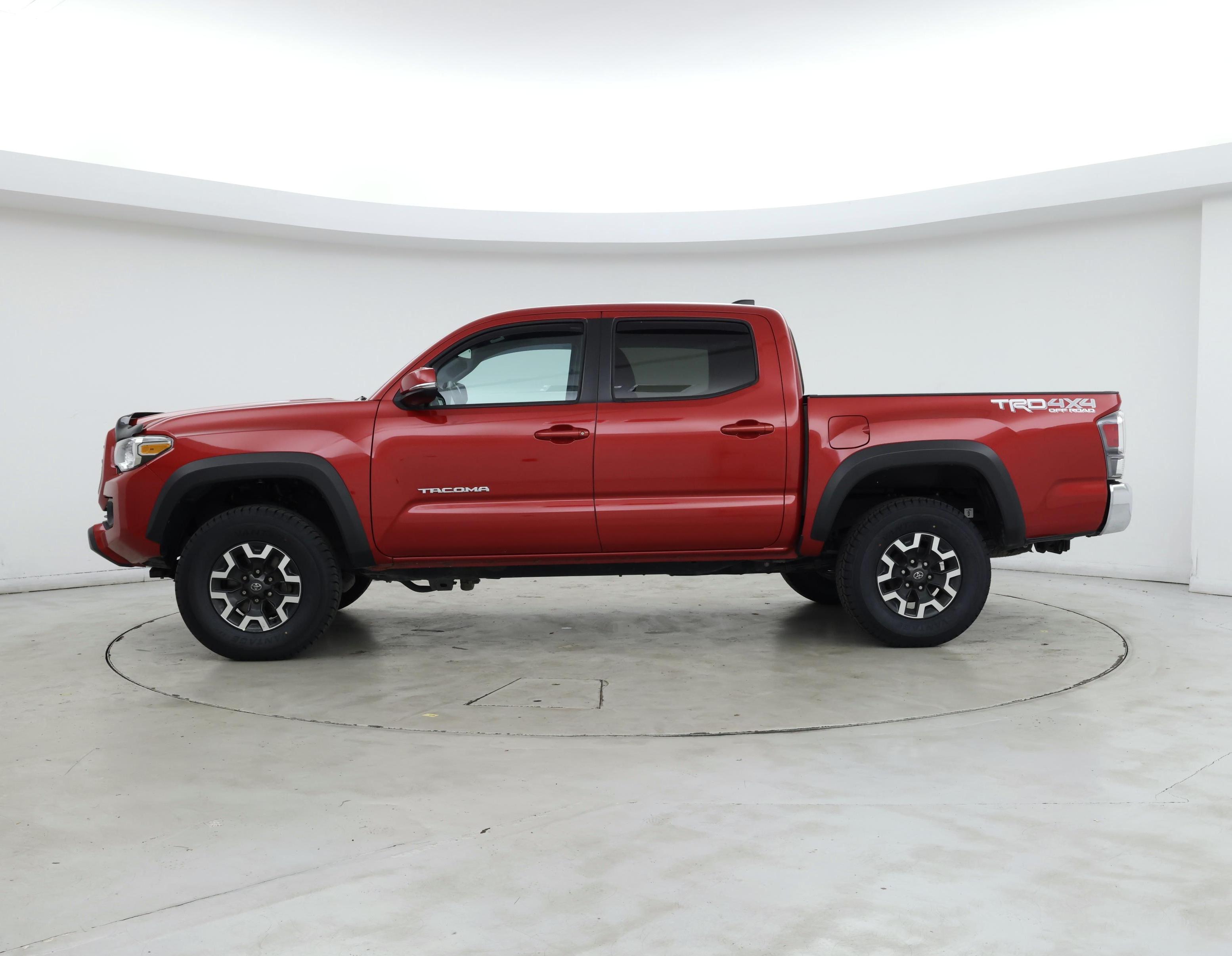 Thumbnail: 2022 Toyota Tacoma - 3
