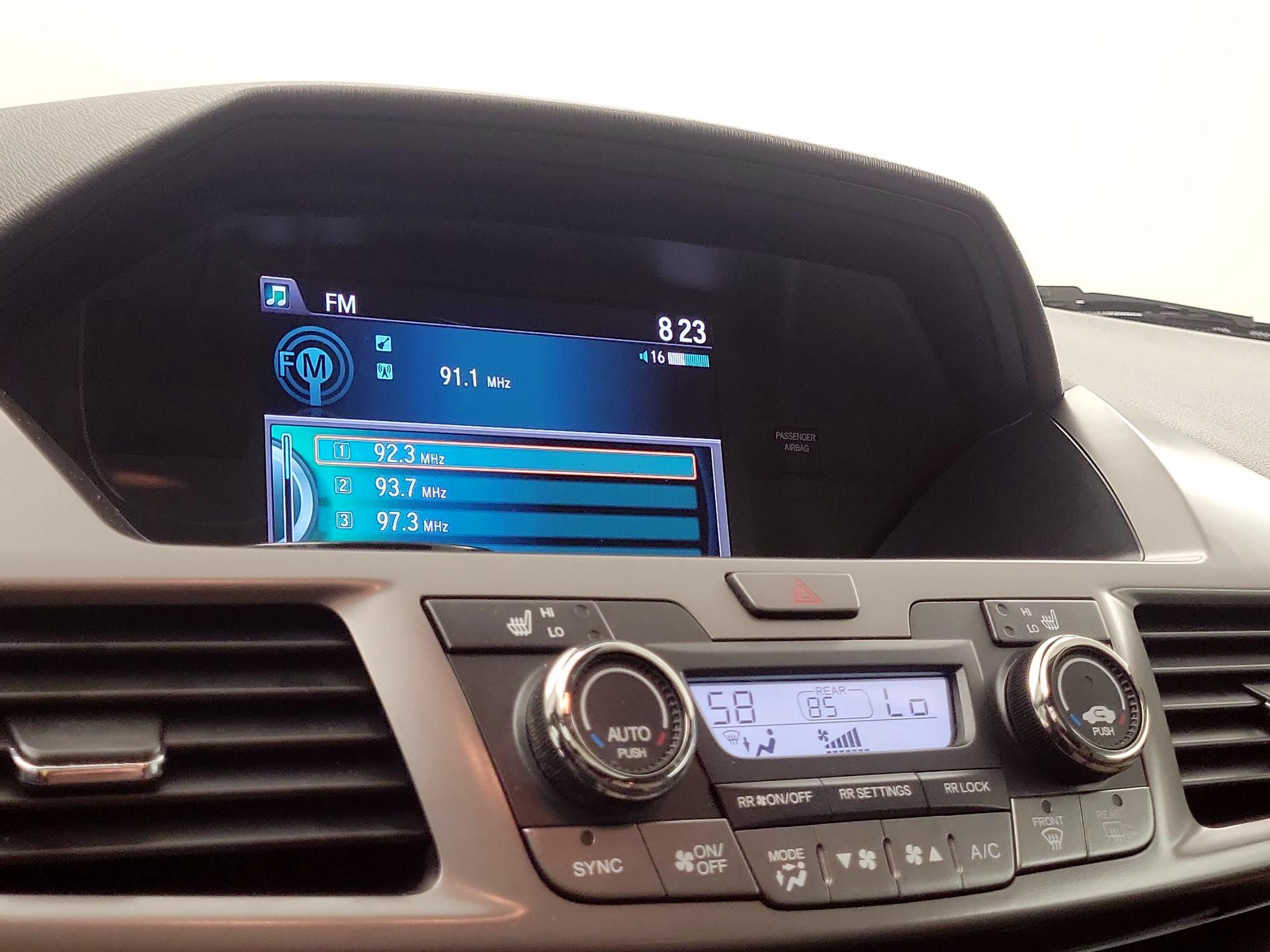 Thumbnail: 2015 Honda Odyssey - 14