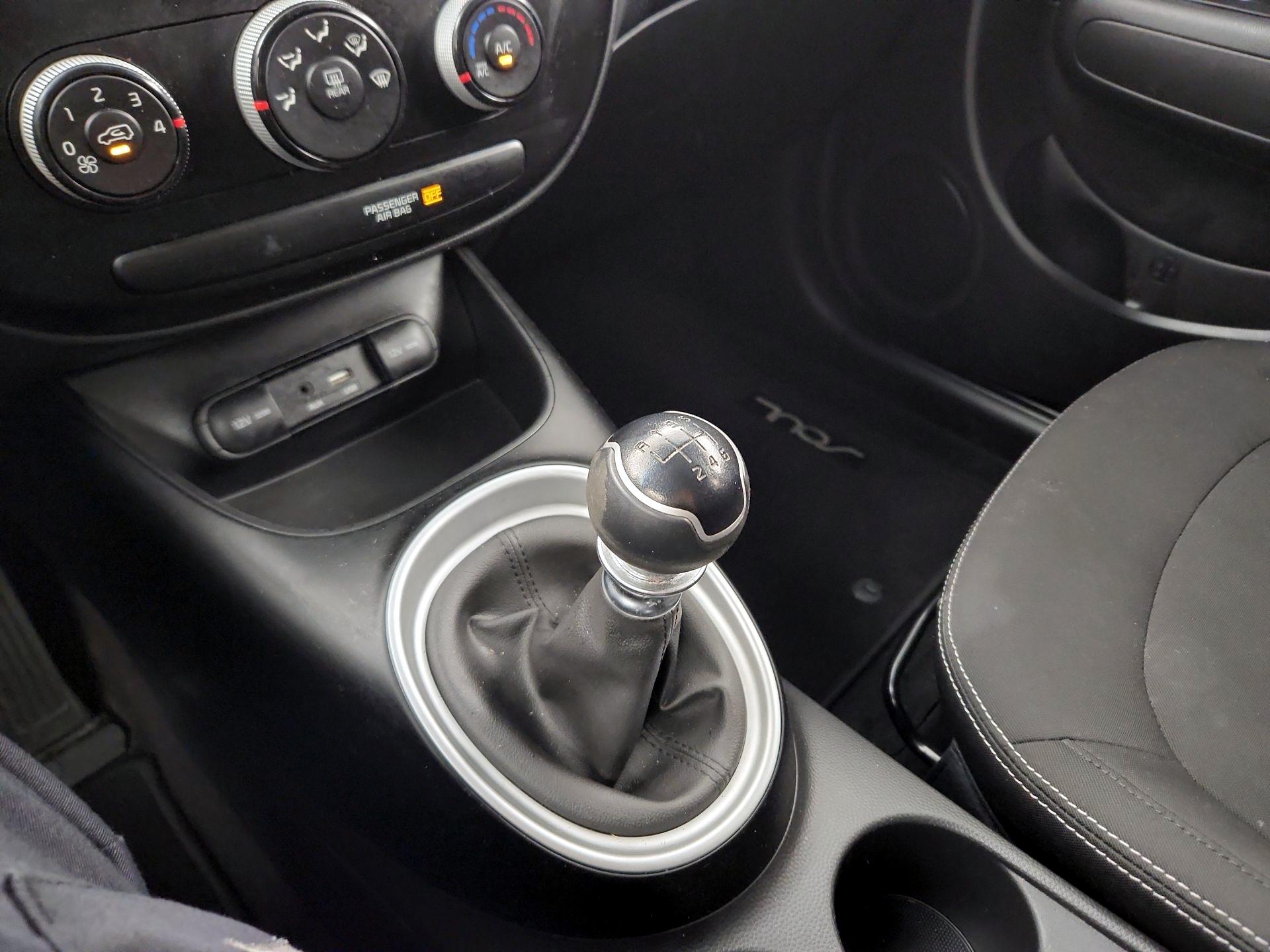 Thumbnail: 2017 Kia Soul - 14