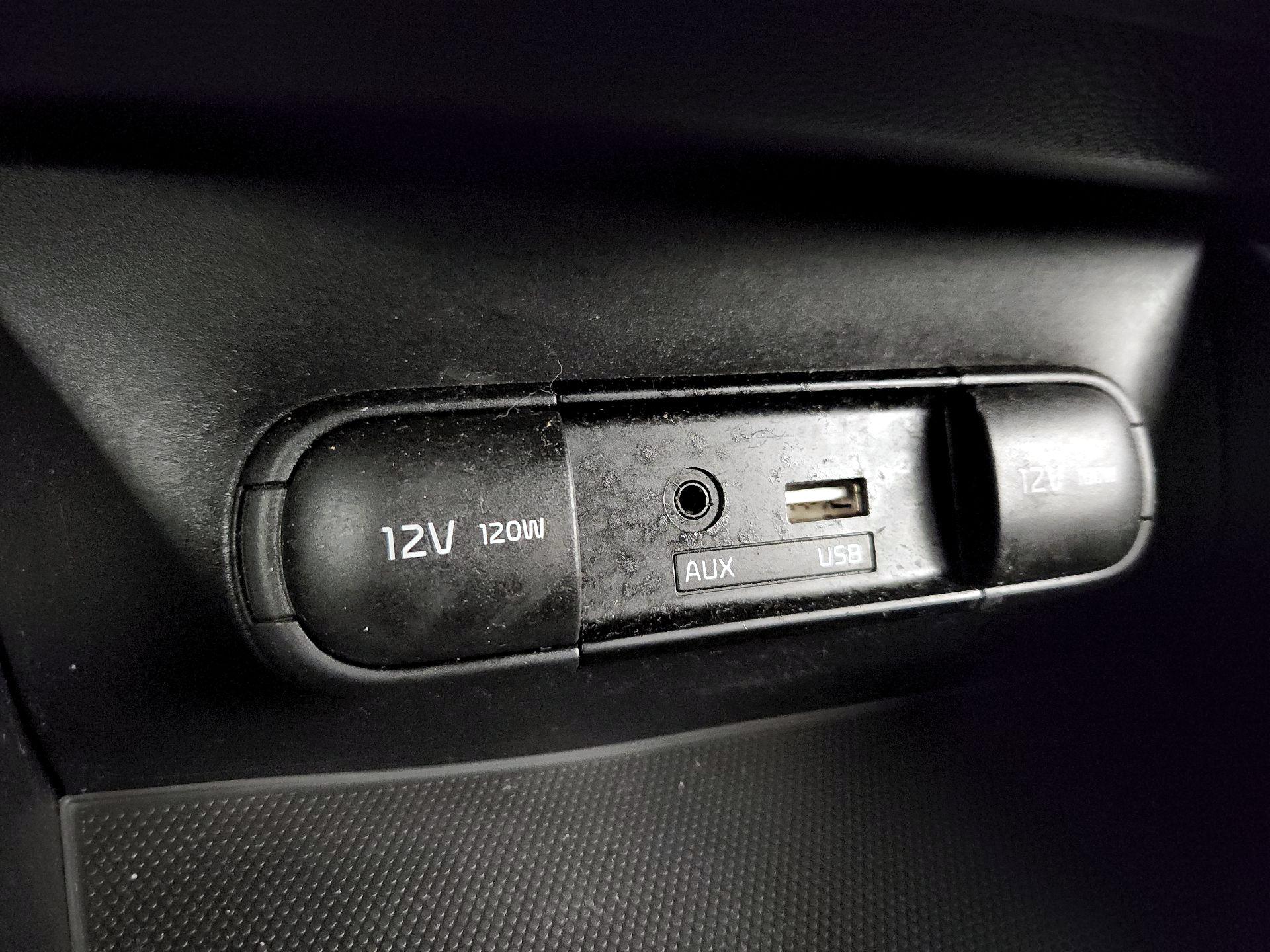 Thumbnail: 2017 Kia Soul - 15