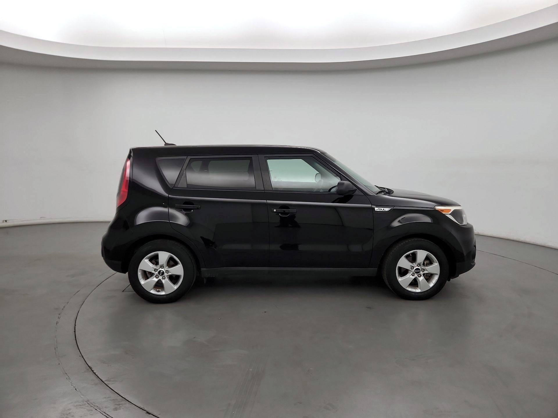 Thumbnail: 2017 Kia Soul - 4