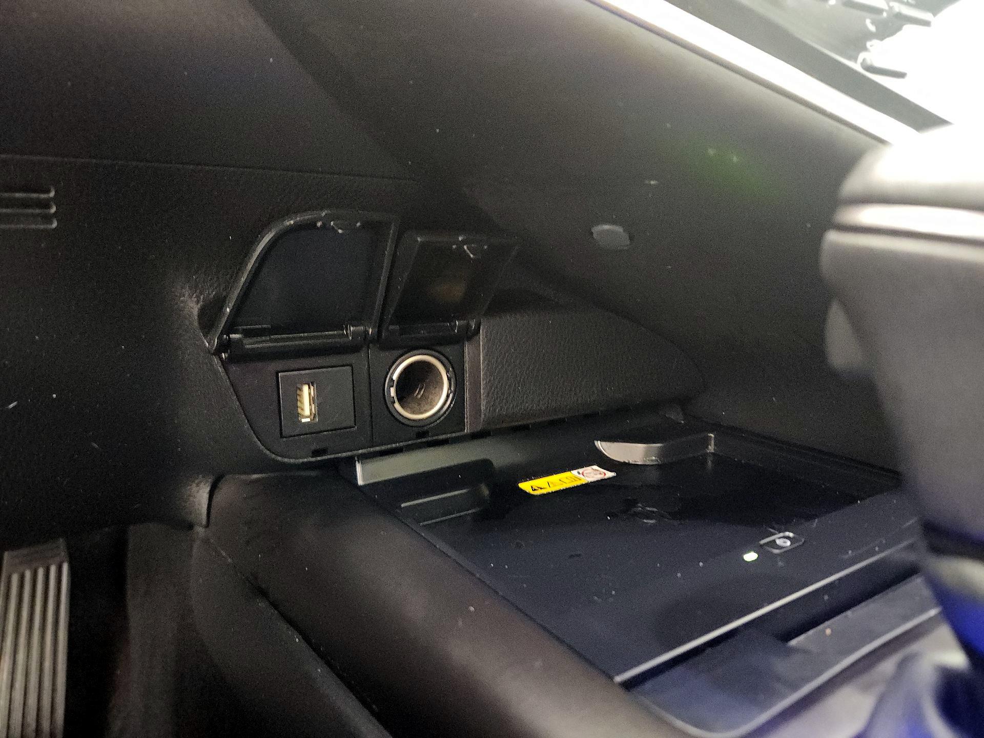 Thumbnail: 2022 Toyota Camry - 17