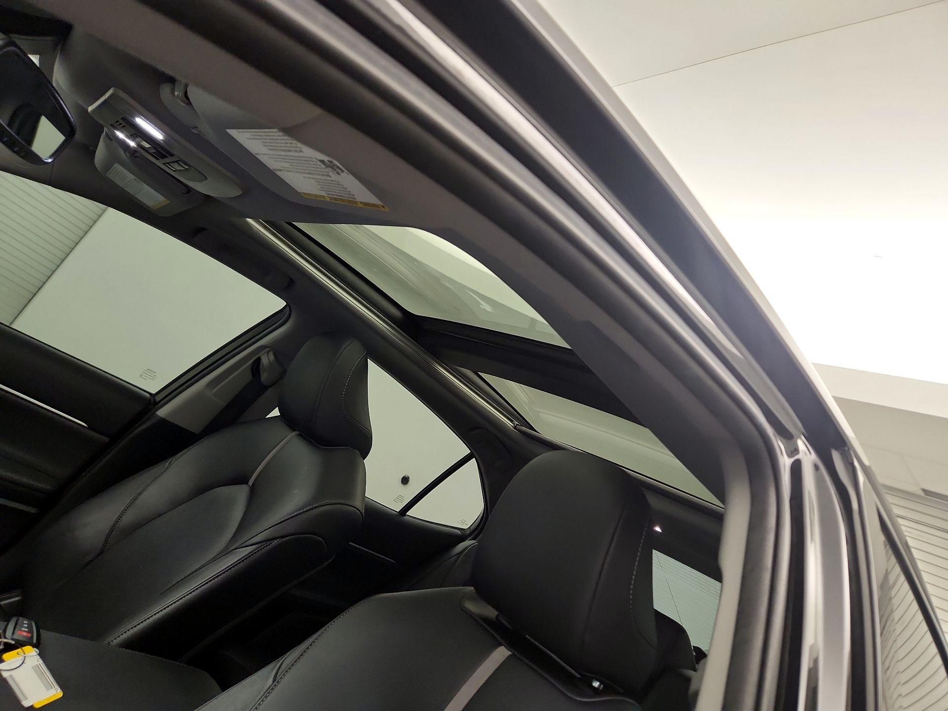 Thumbnail: 2022 Toyota Camry - 18