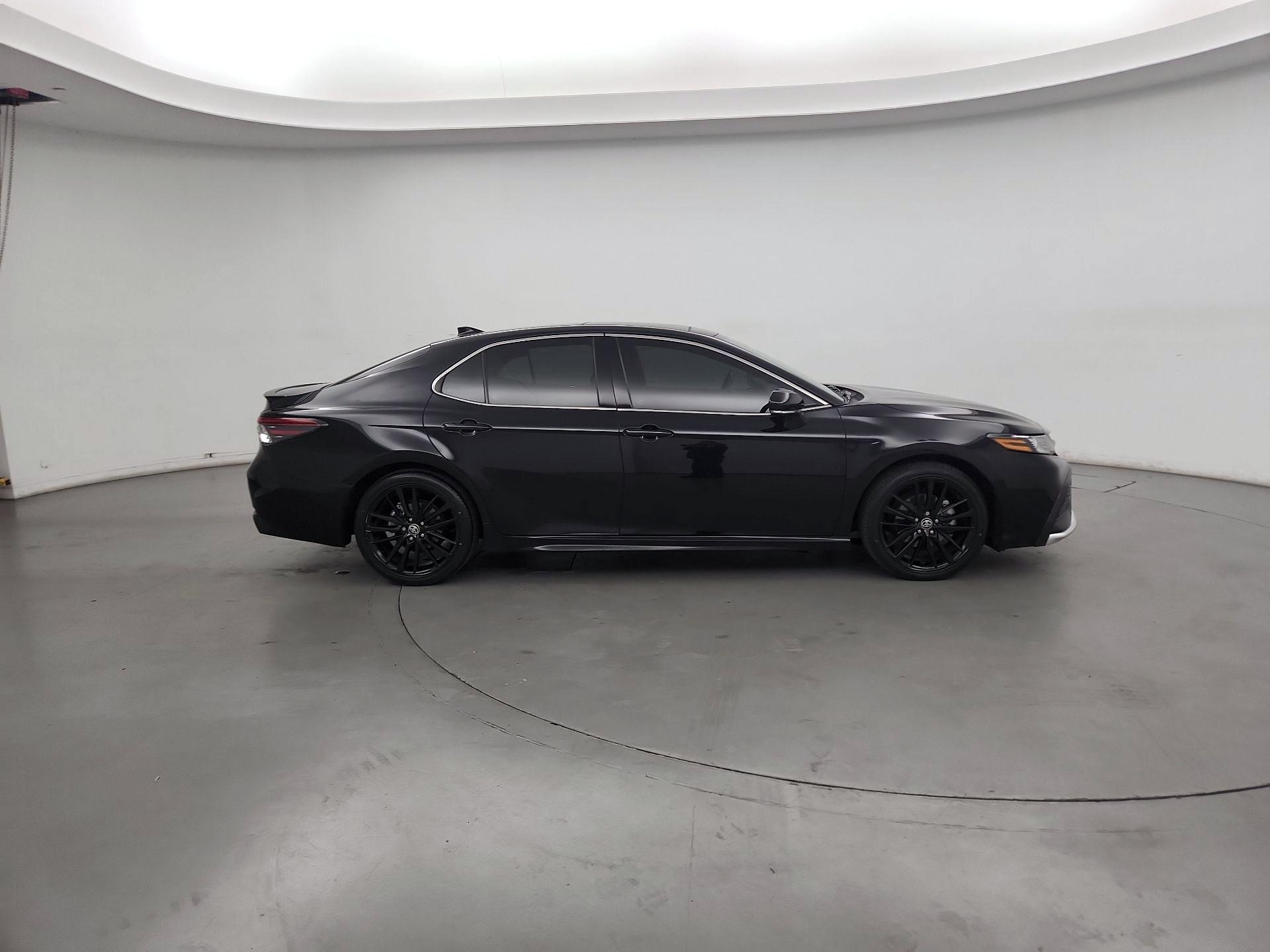 Thumbnail: 2022 Toyota Camry - 4