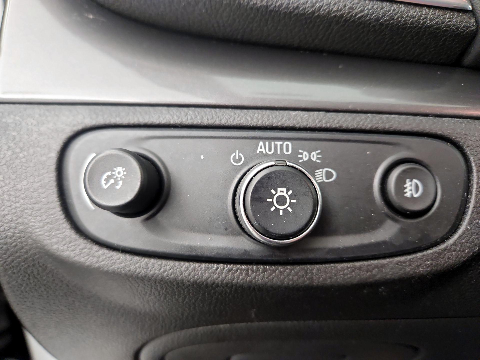 Thumbnail: 2017 Buick Encore - 11