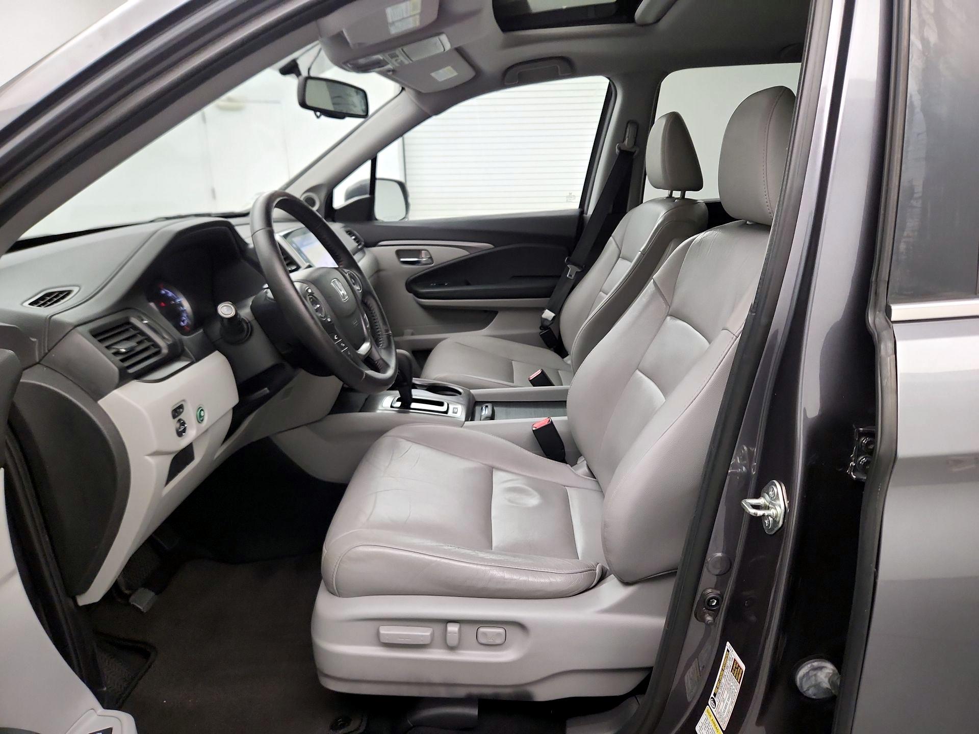 Thumbnail: 2016 Honda Pilot - 11