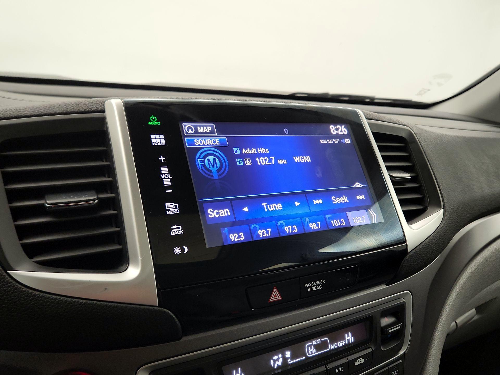 Thumbnail: 2016 Honda Pilot - 16