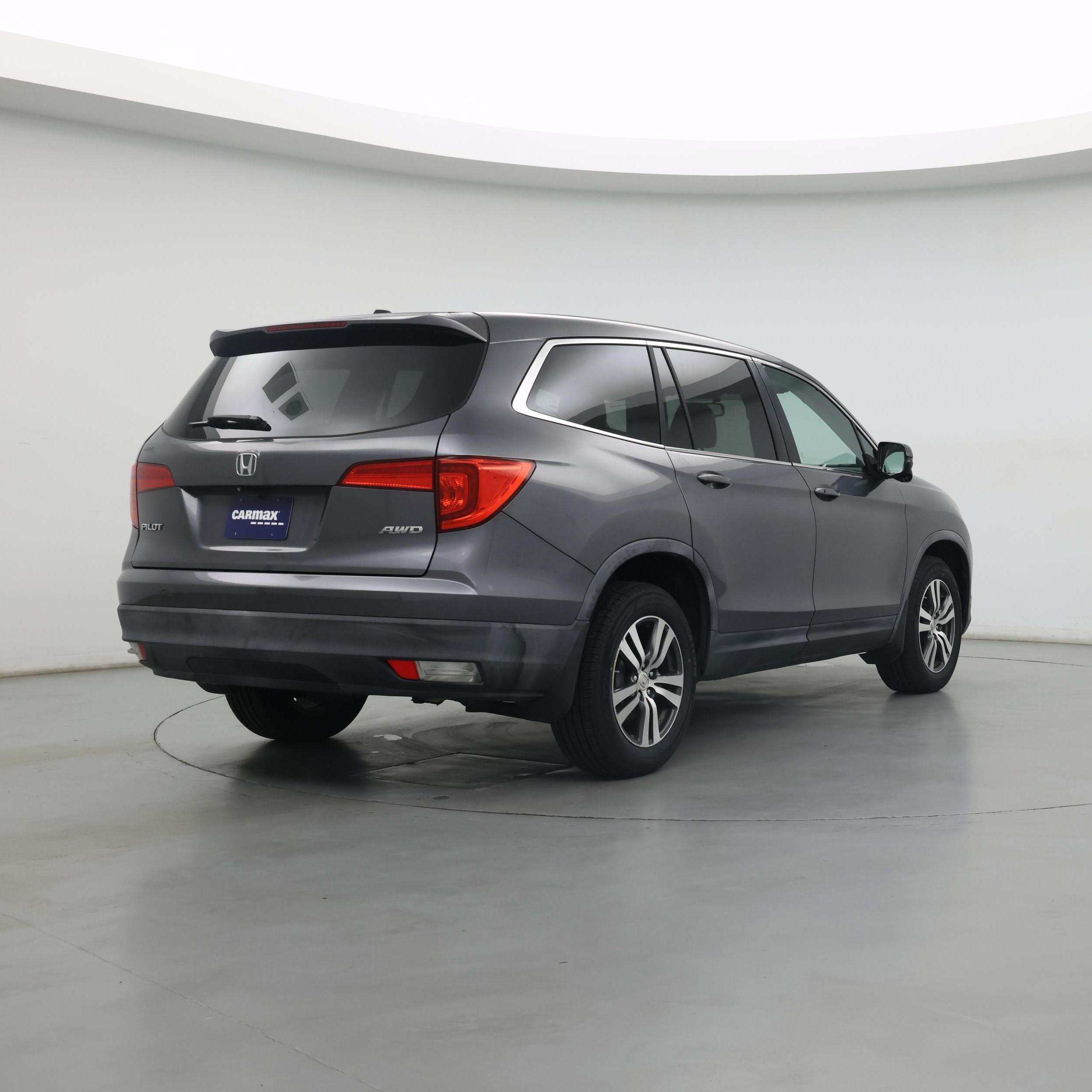 Thumbnail: 2016 Honda Pilot - 8