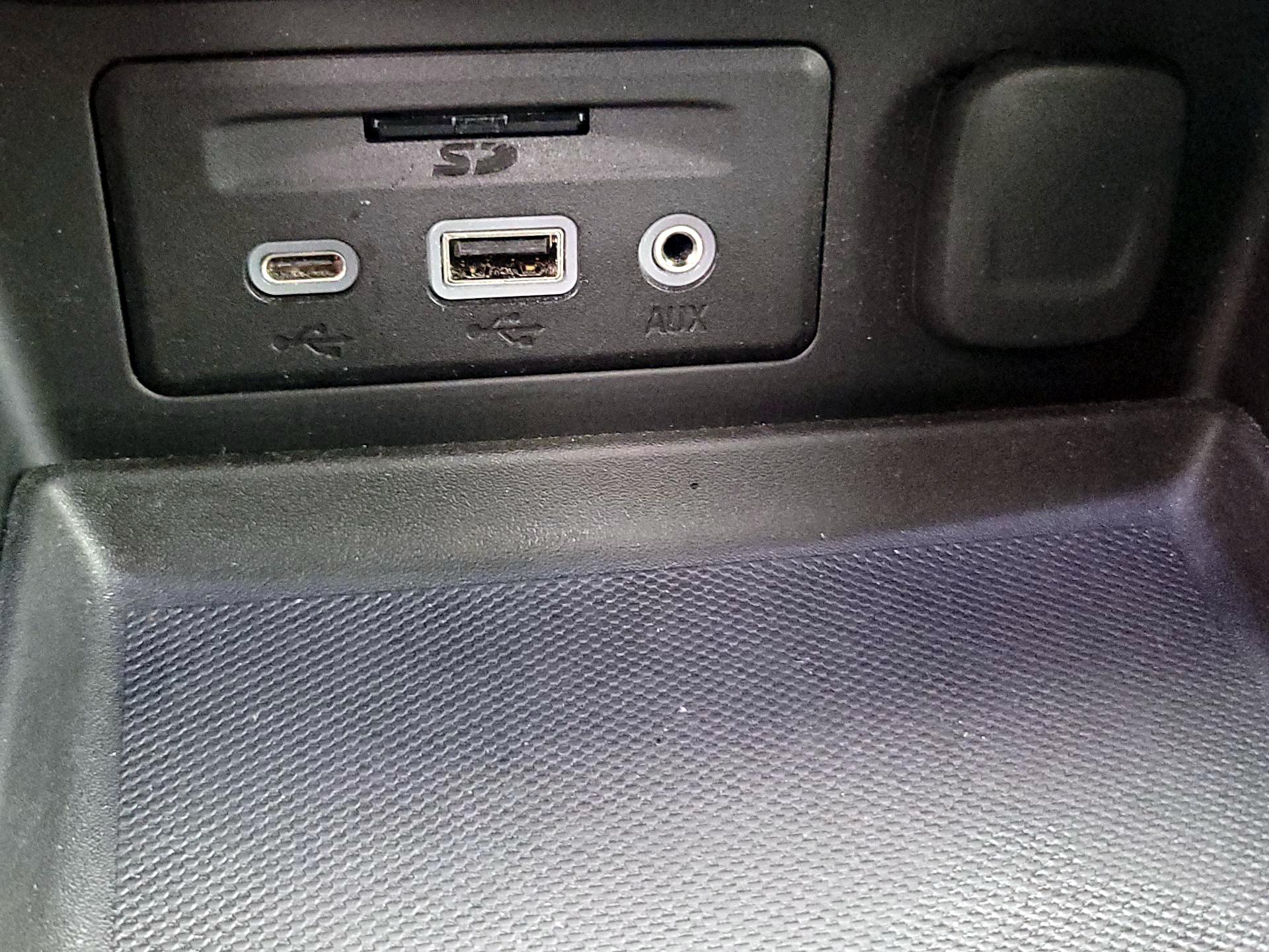 Thumbnail: 2020 GMC Terrain - 19