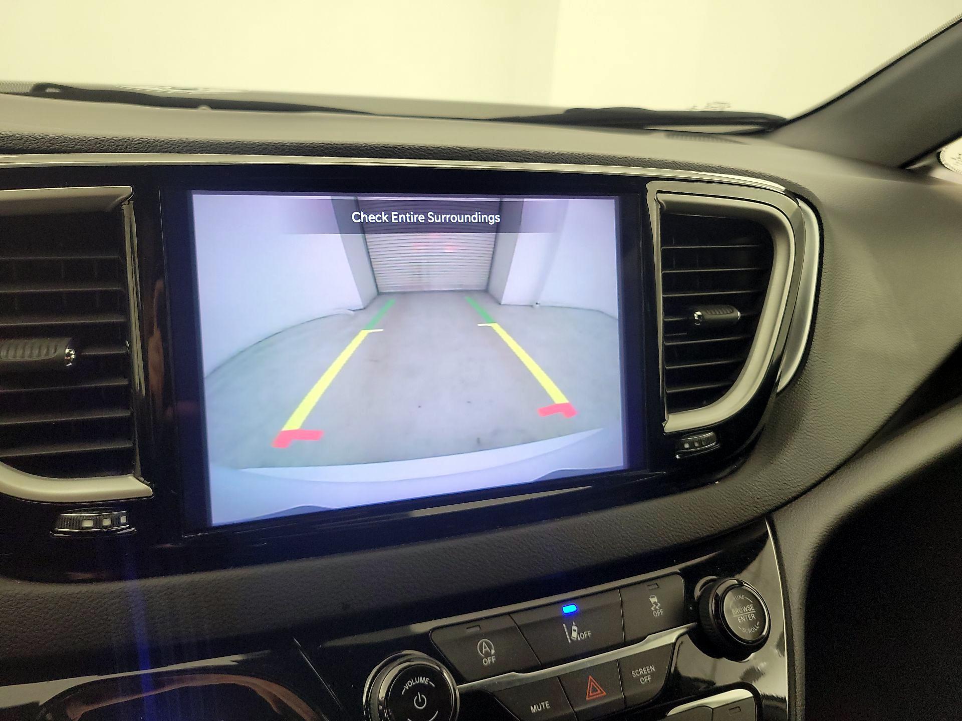 Thumbnail: 2022 Chrysler Pacifica - 14