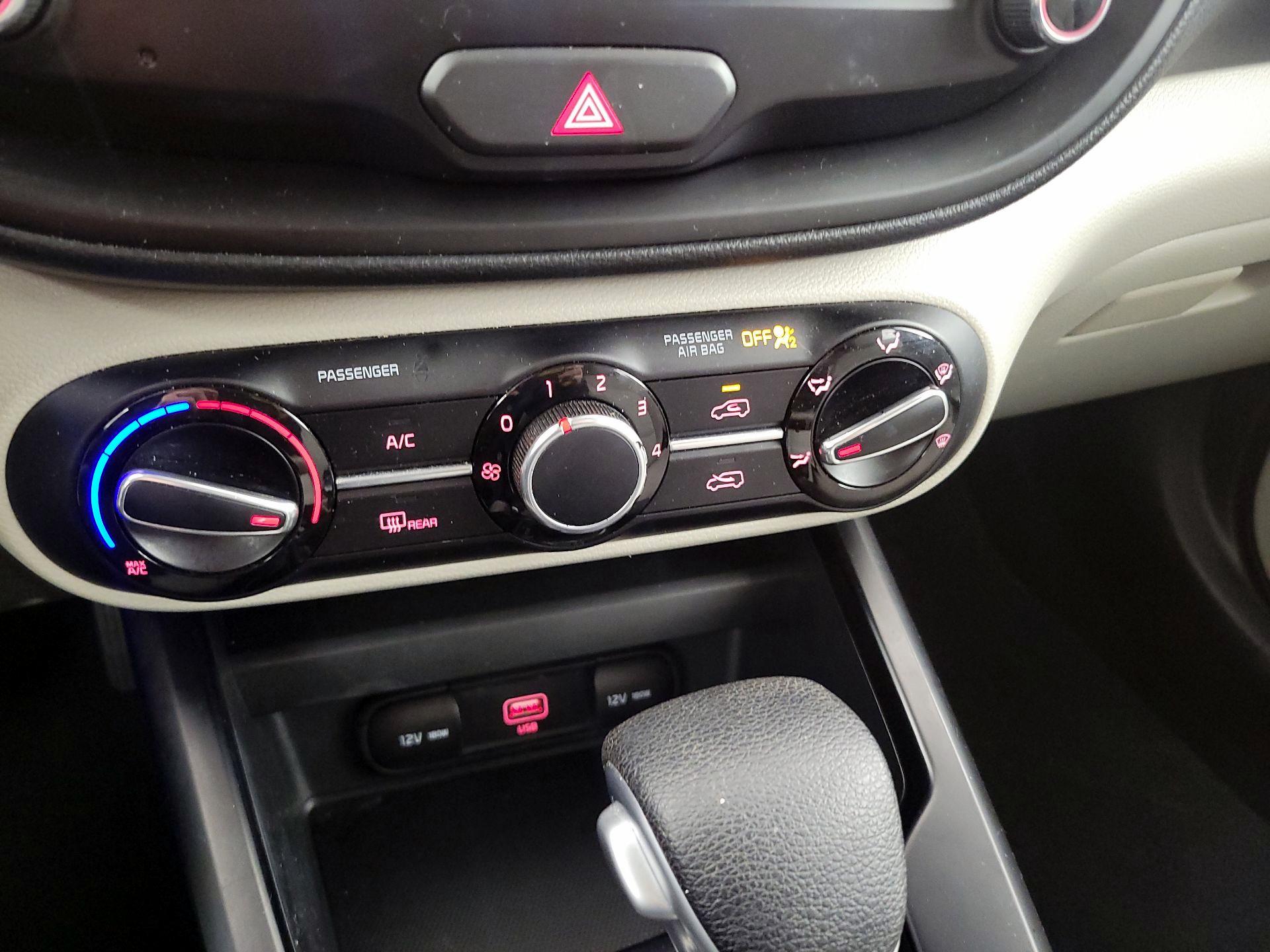 Thumbnail: 2020 Kia Soul - 16