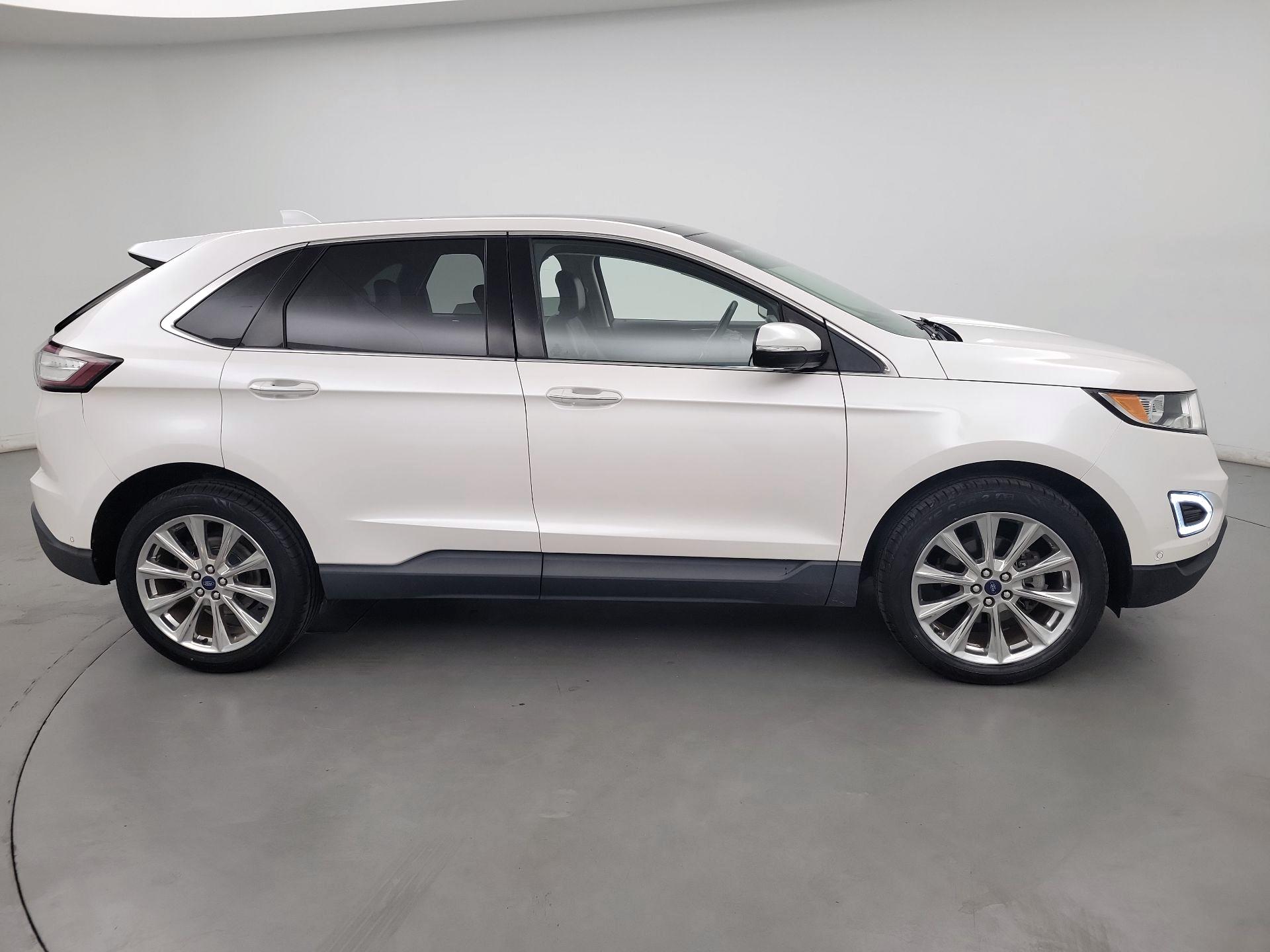 Thumbnail: 2017 Ford Edge - 4