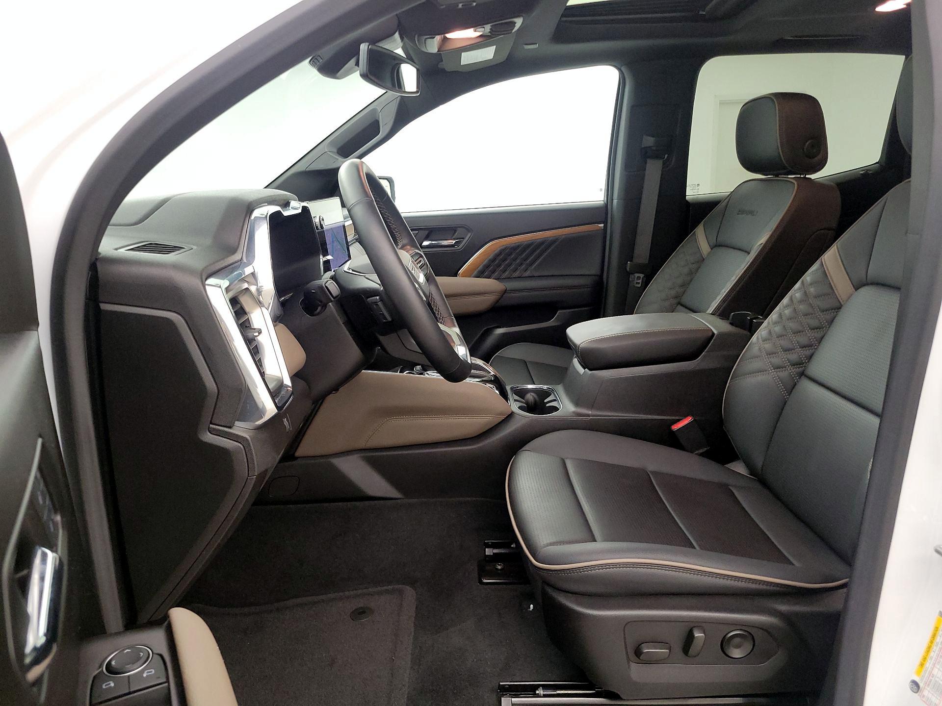 Thumbnail: 2024 GMC Canyon - 11