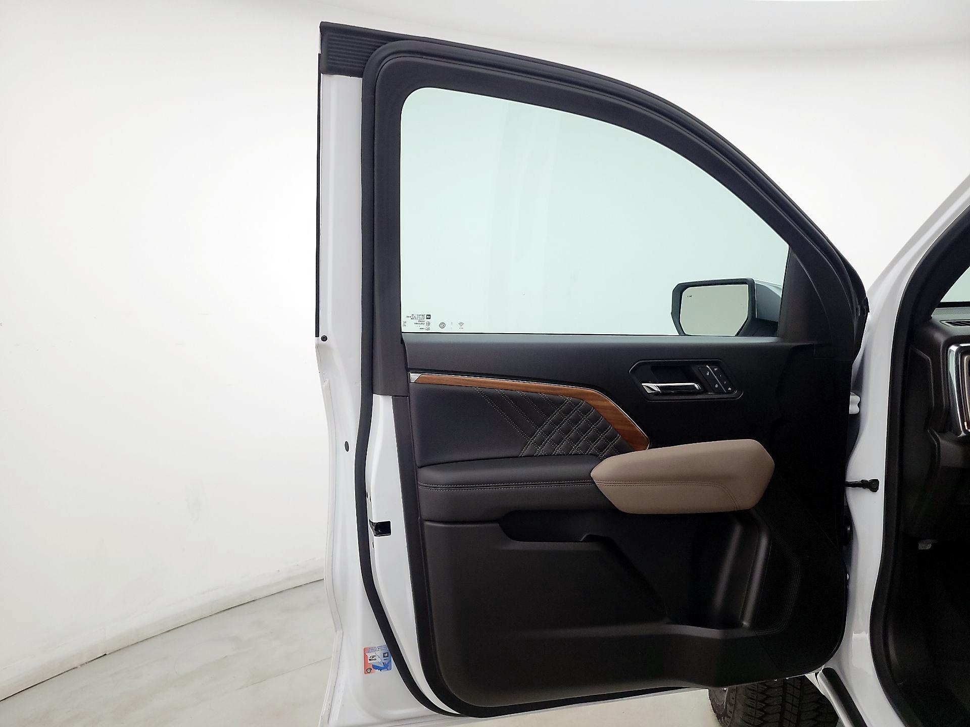 Thumbnail: 2024 GMC Canyon - 12