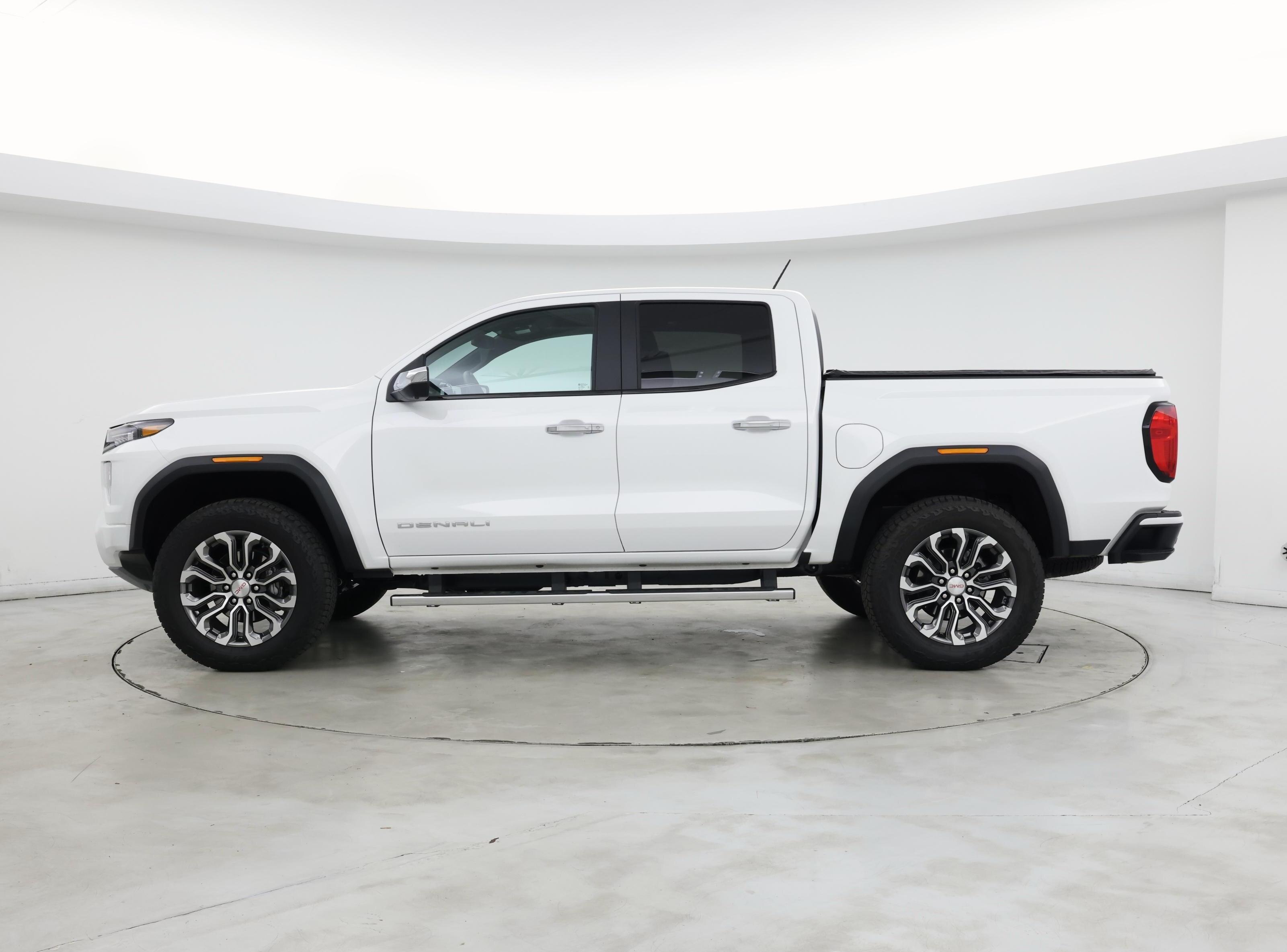 Thumbnail: 2024 GMC Canyon - 3