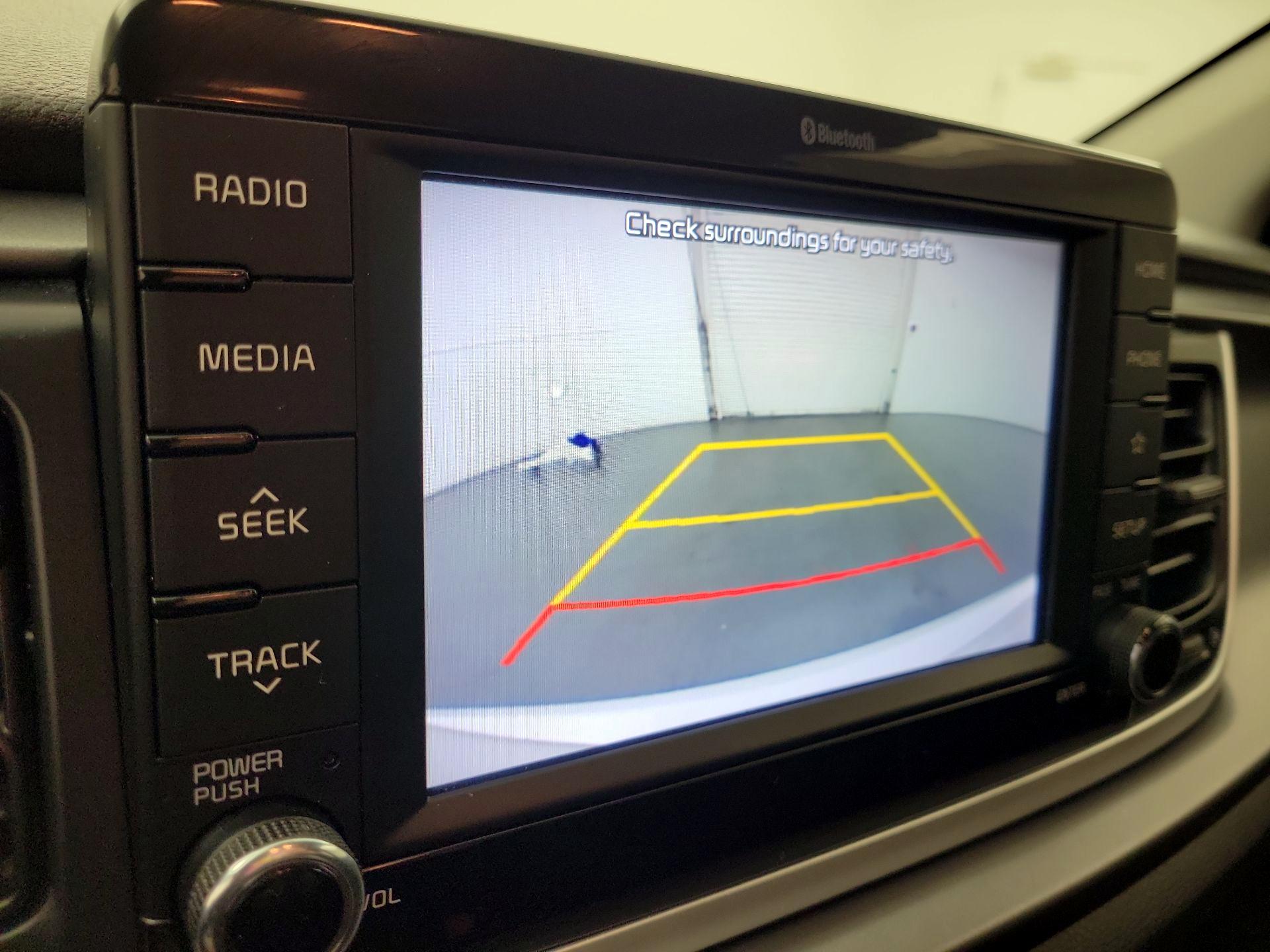 Thumbnail: 2019 Kia Rio5 - 12