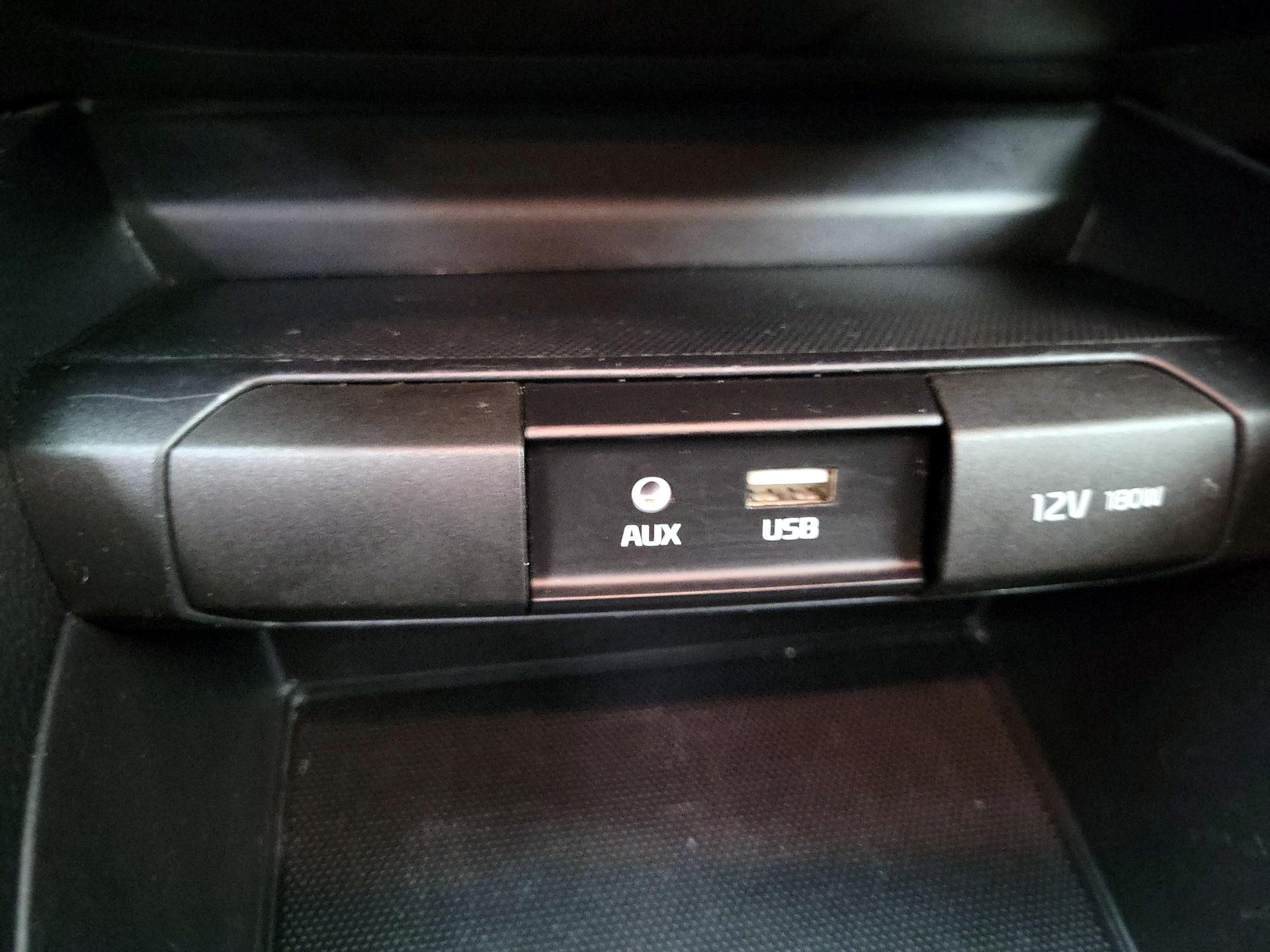 Thumbnail: 2019 Kia Rio5 - 16