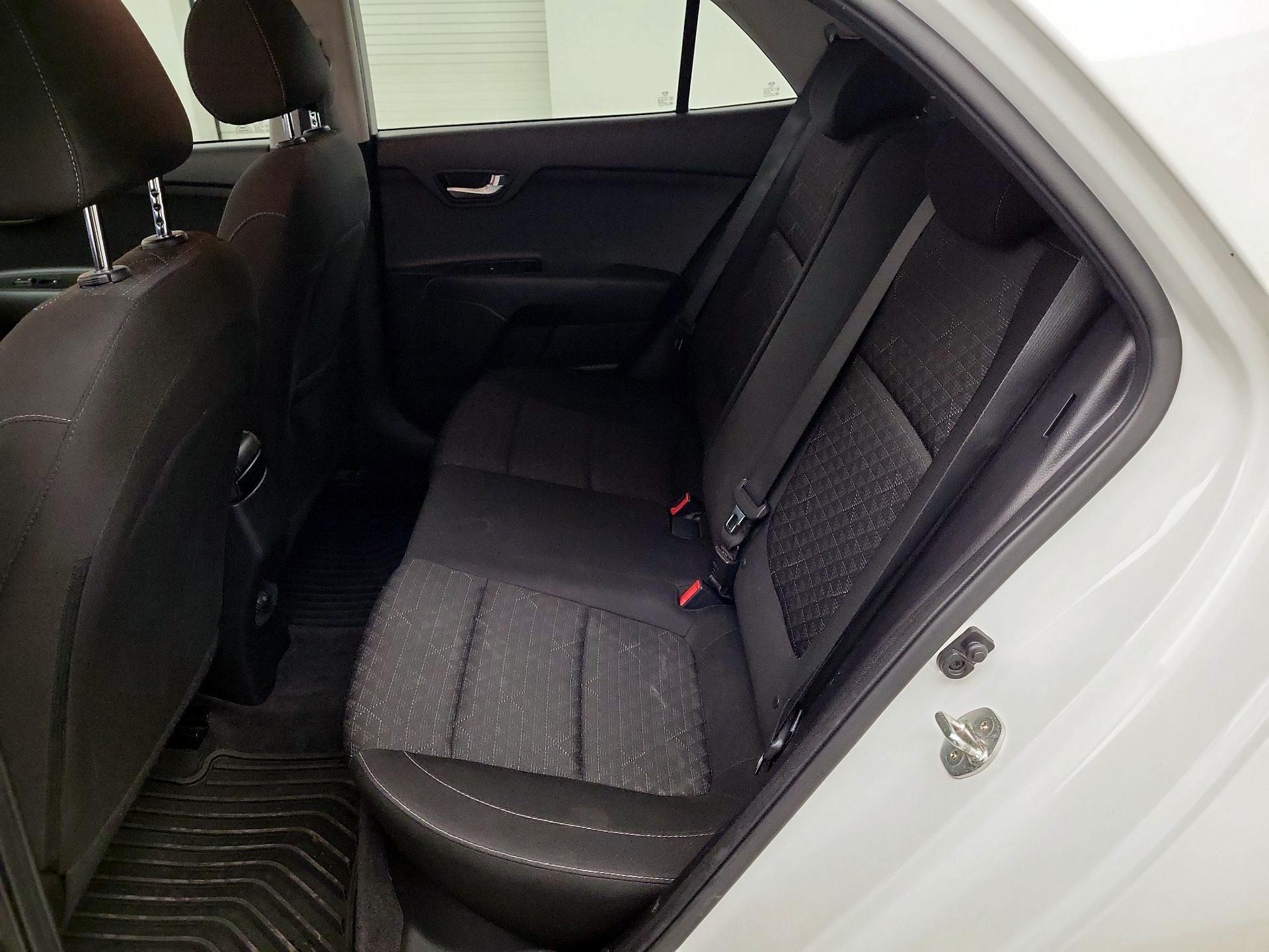 Thumbnail: 2019 Kia Rio5 - 17