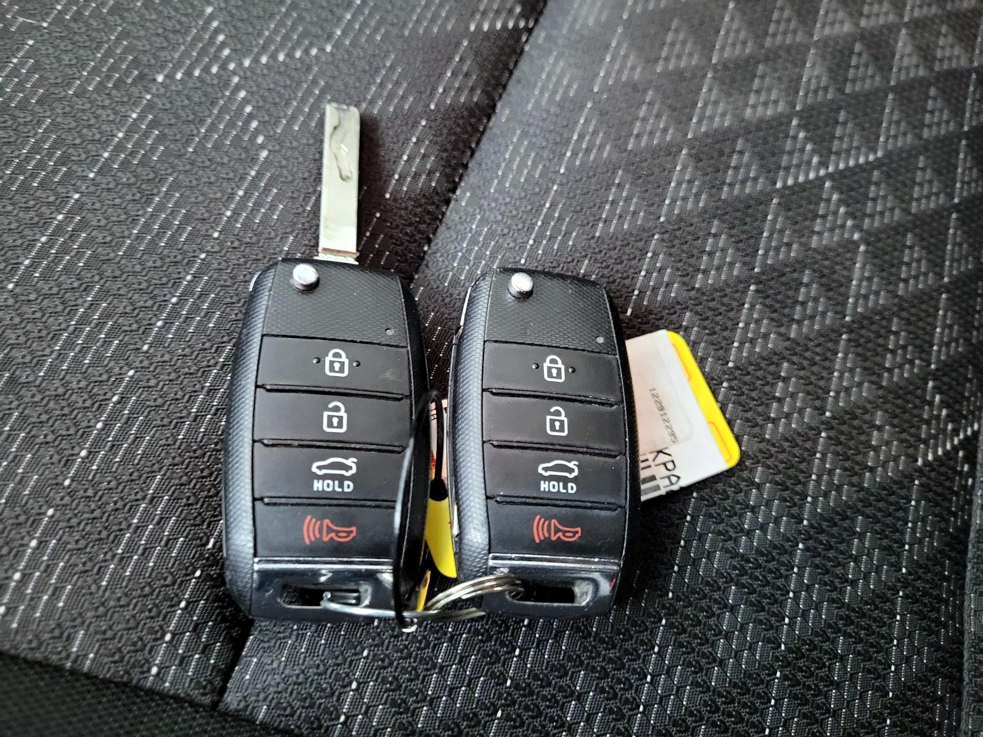 Thumbnail: 2019 Kia Rio5 - 20