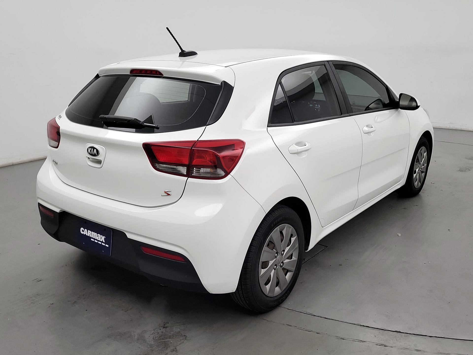 Thumbnail: 2019 Kia Rio5 - 5