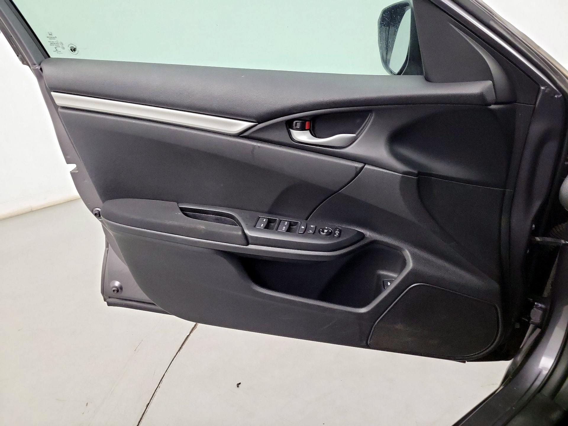 Thumbnail: 2018 Honda Civic - 10