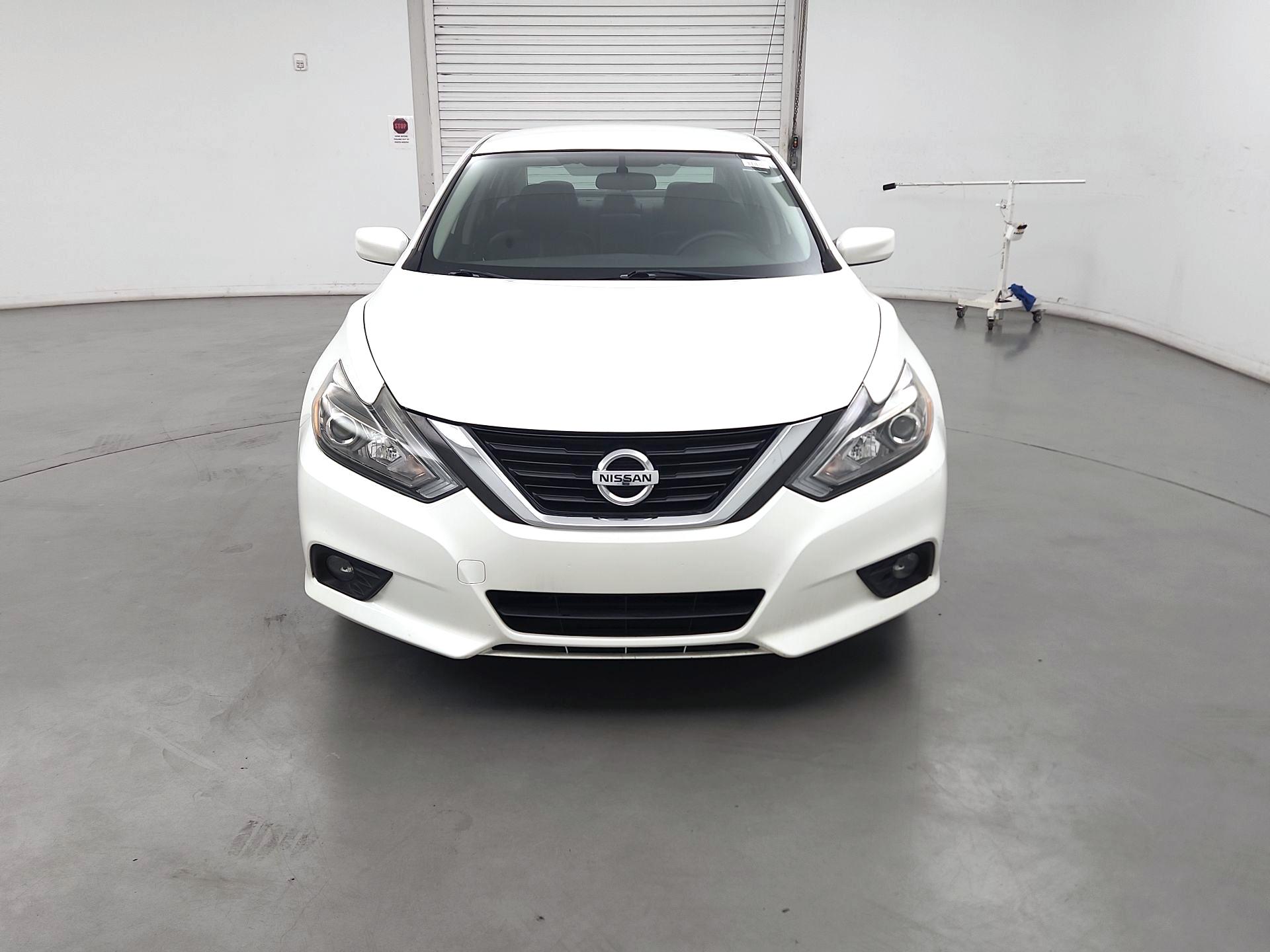 Thumbnail: 2018 Nissan Altima - 2