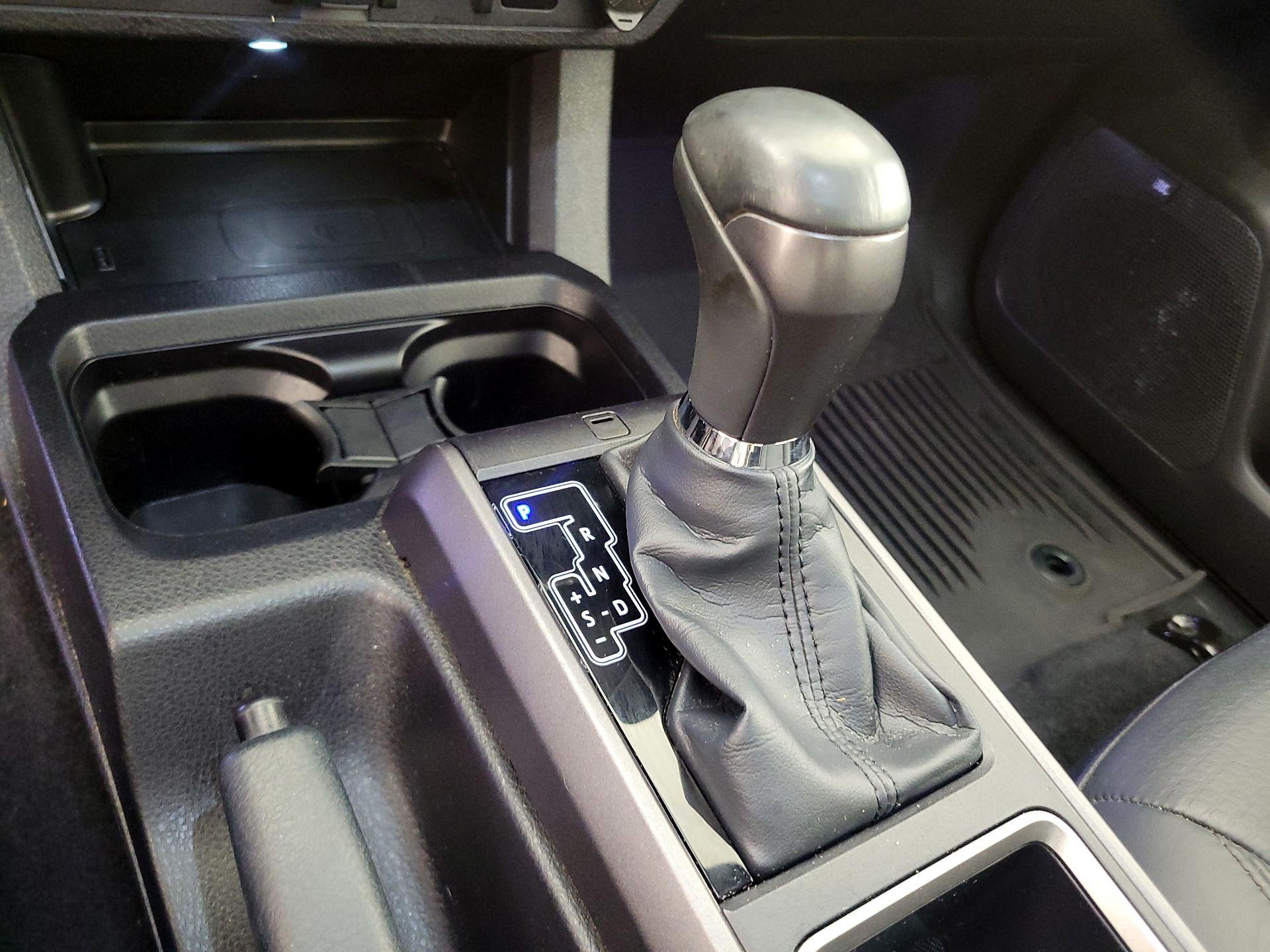 Thumbnail: 2022 Toyota Tacoma - 18