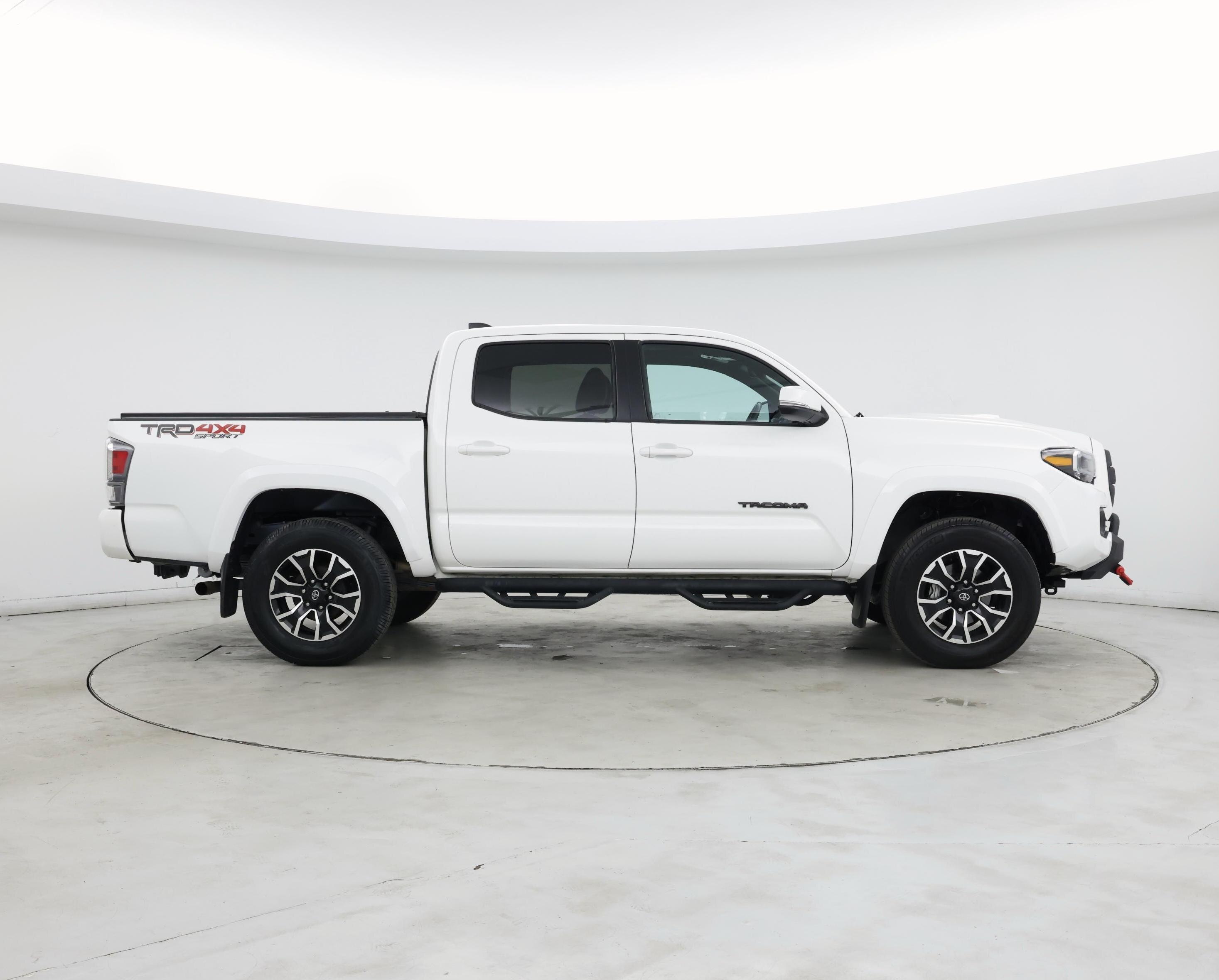 Thumbnail: 2022 Toyota Tacoma - 7