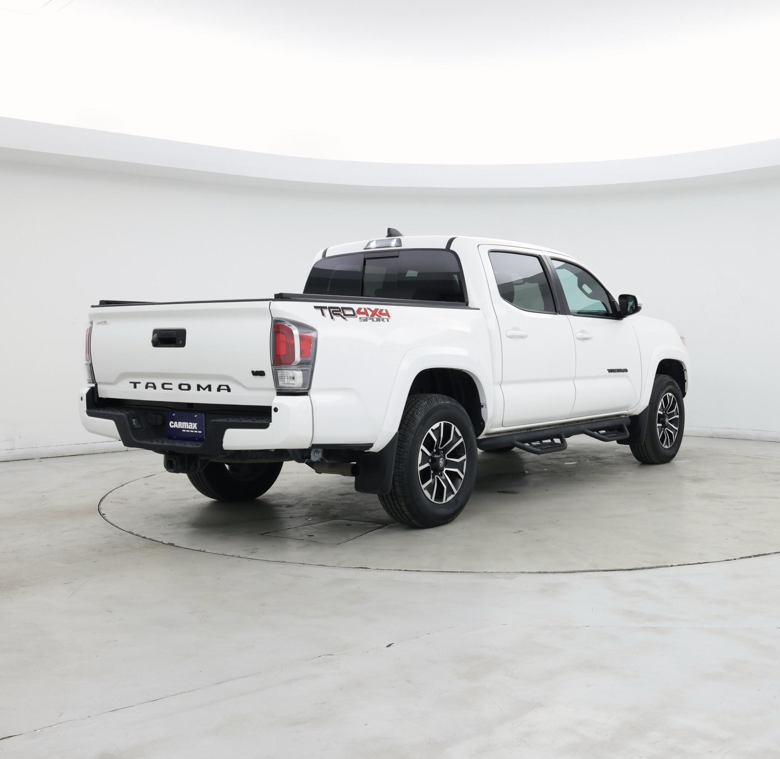 Thumbnail: 2022 Toyota Tacoma - 8