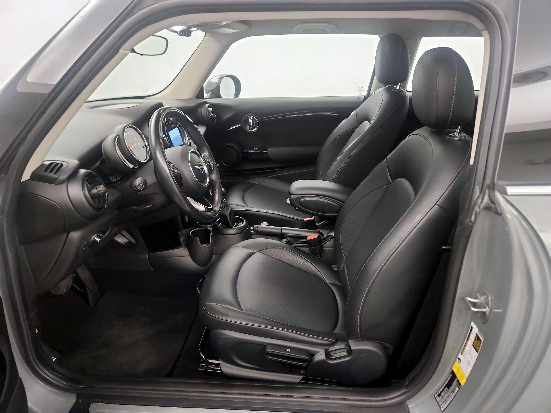 Thumbnail: 2019 MINI Cooper Hardtop - 9