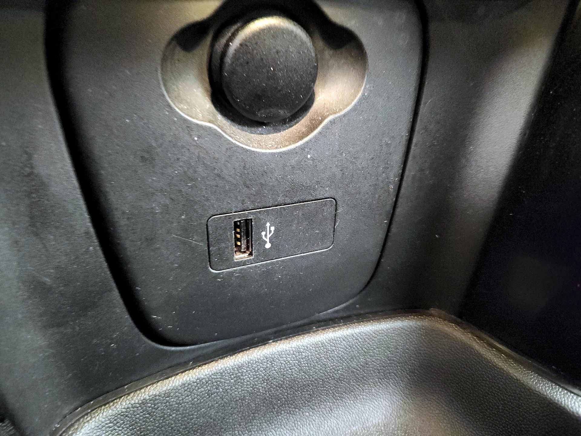 Thumbnail: 2019 MINI Cooper Hardtop - 16