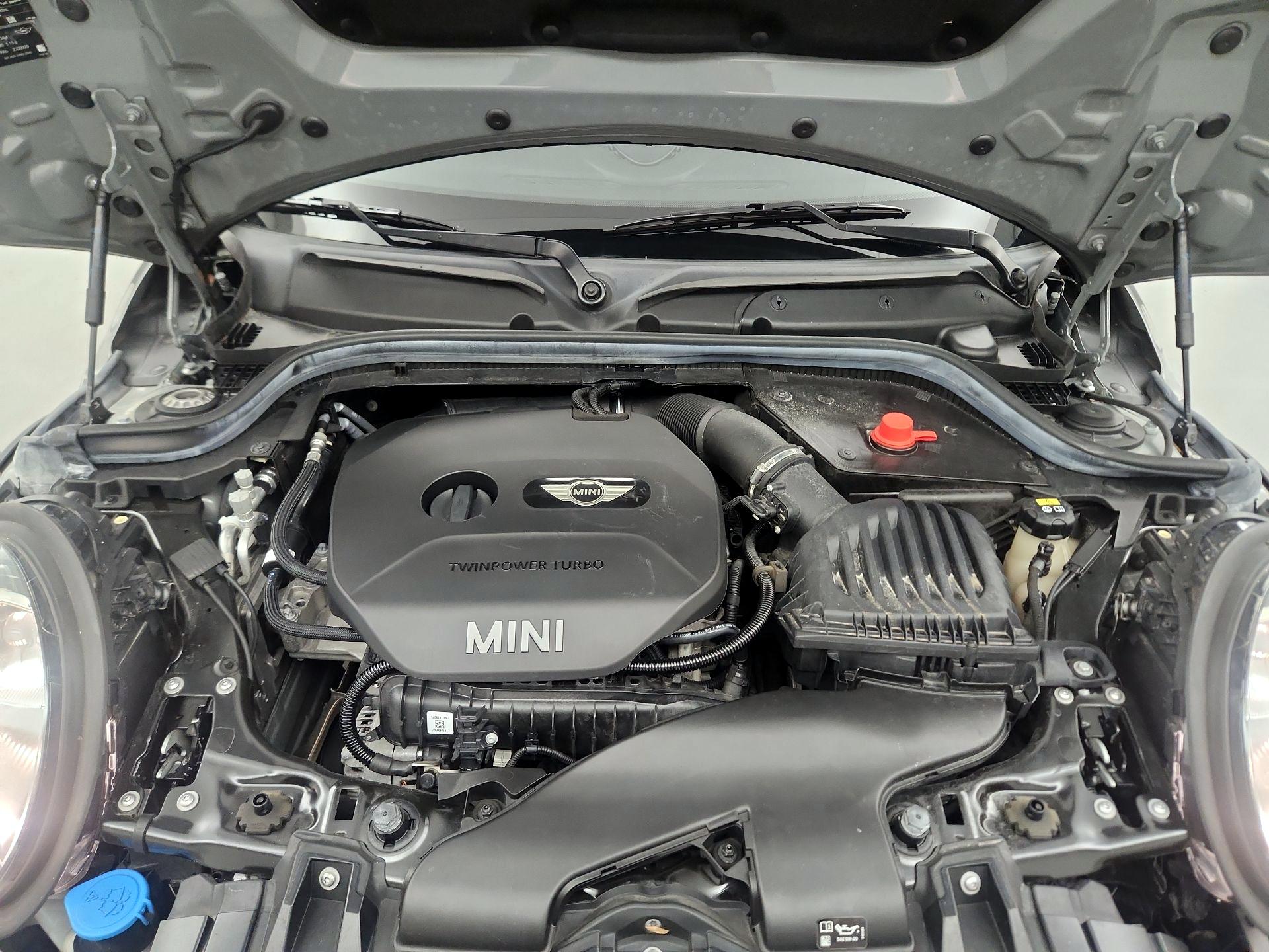 Thumbnail: 2019 MINI Cooper Hardtop - 20