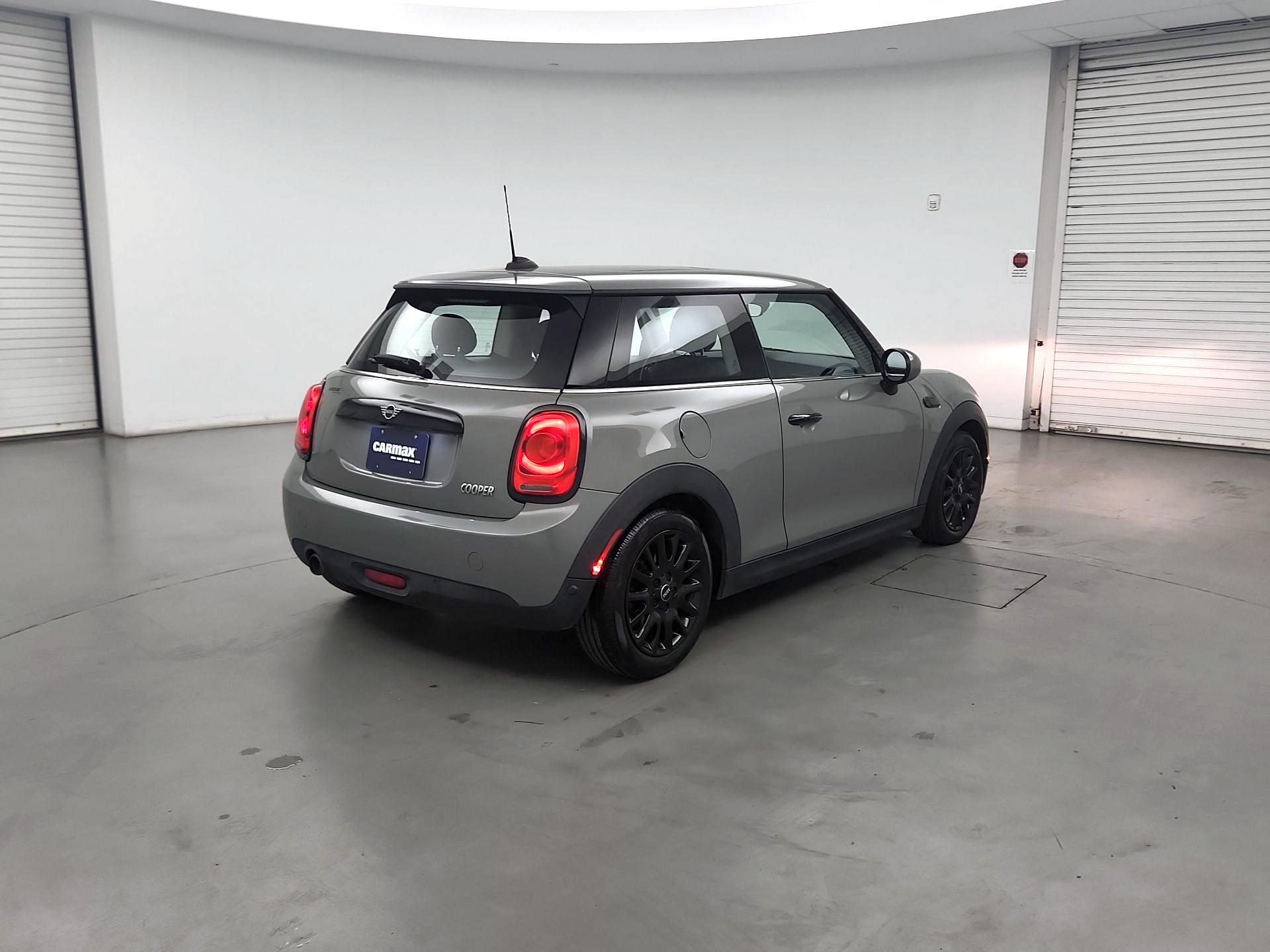 Thumbnail: 2019 MINI Cooper Hardtop - 5