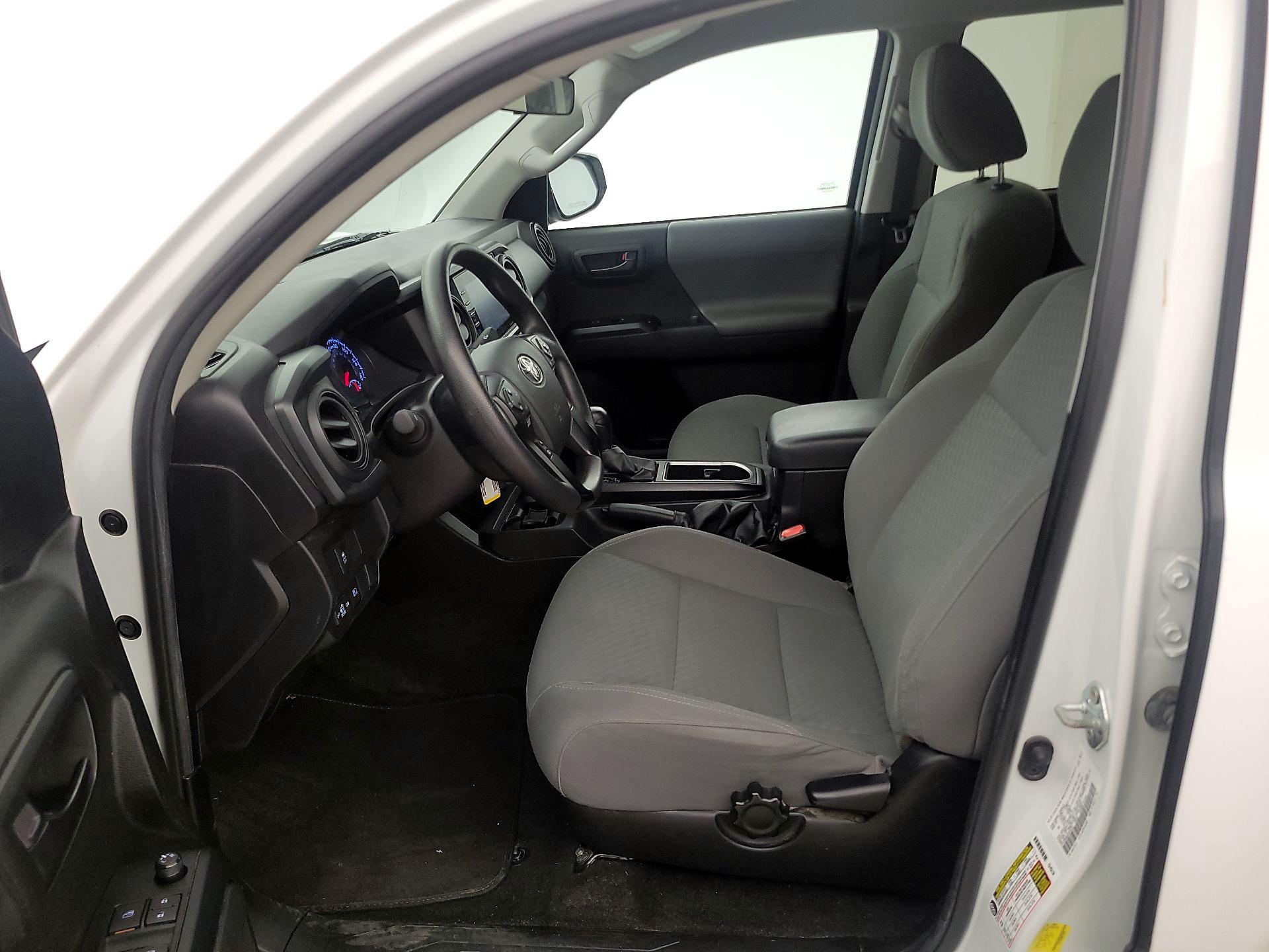 Thumbnail: 2022 Toyota Tacoma - 11