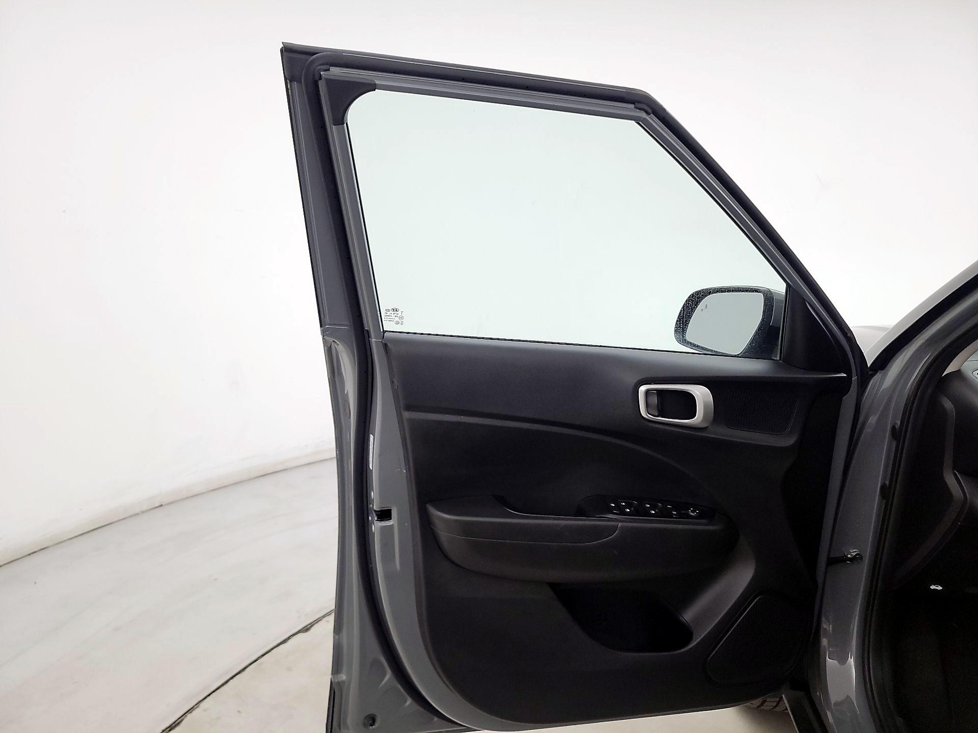 Thumbnail: 2020 Hyundai Venue - 12