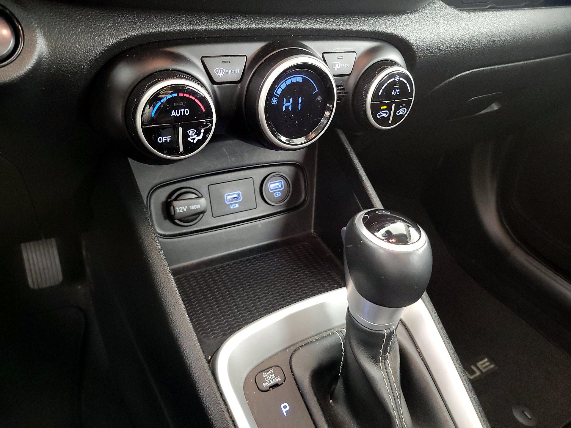 Thumbnail: 2020 Hyundai Venue - 17