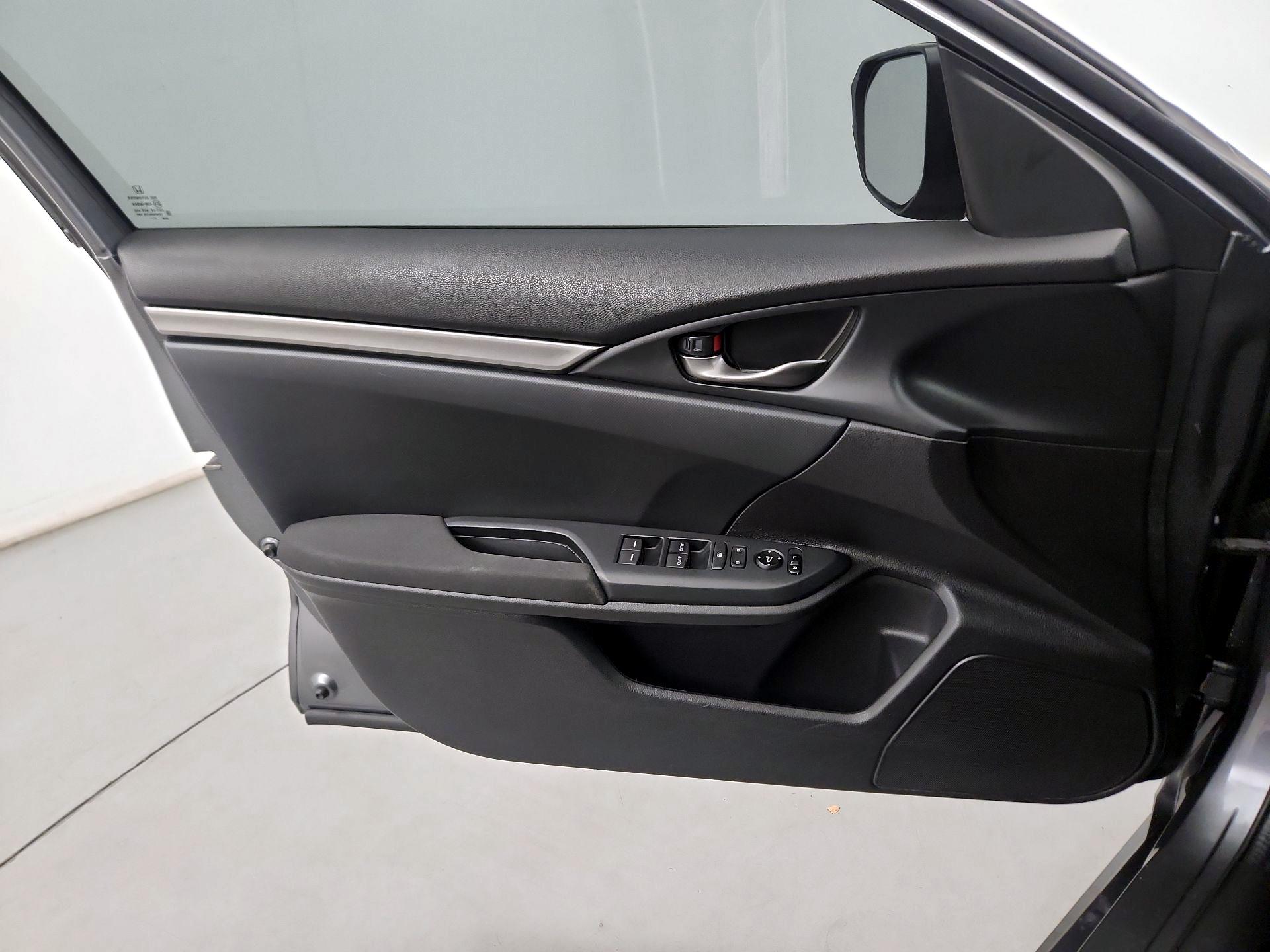 Thumbnail: 2018 Honda Civic - 10