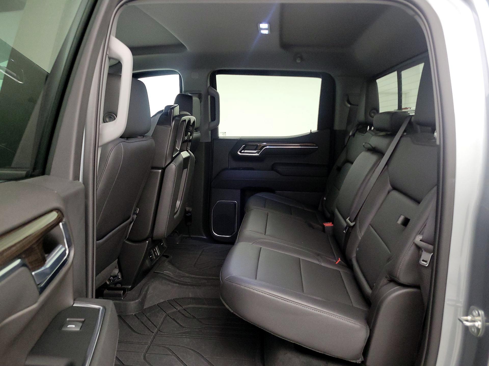 Thumbnail: 2023 Chevrolet Silverado 1500 - 20