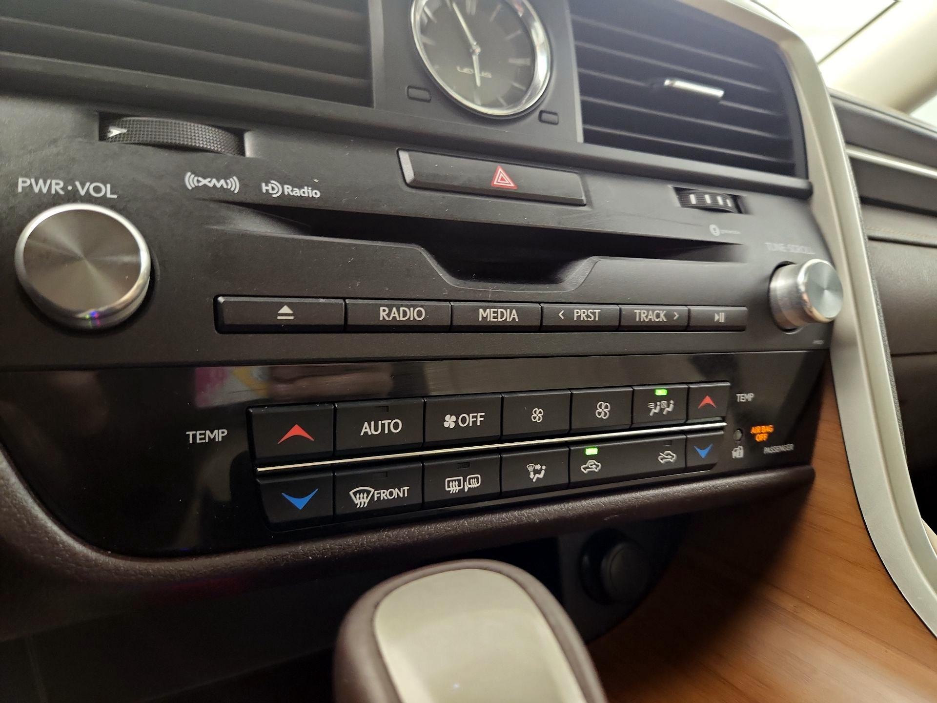 Thumbnail: 2016 Lexus RX - 14