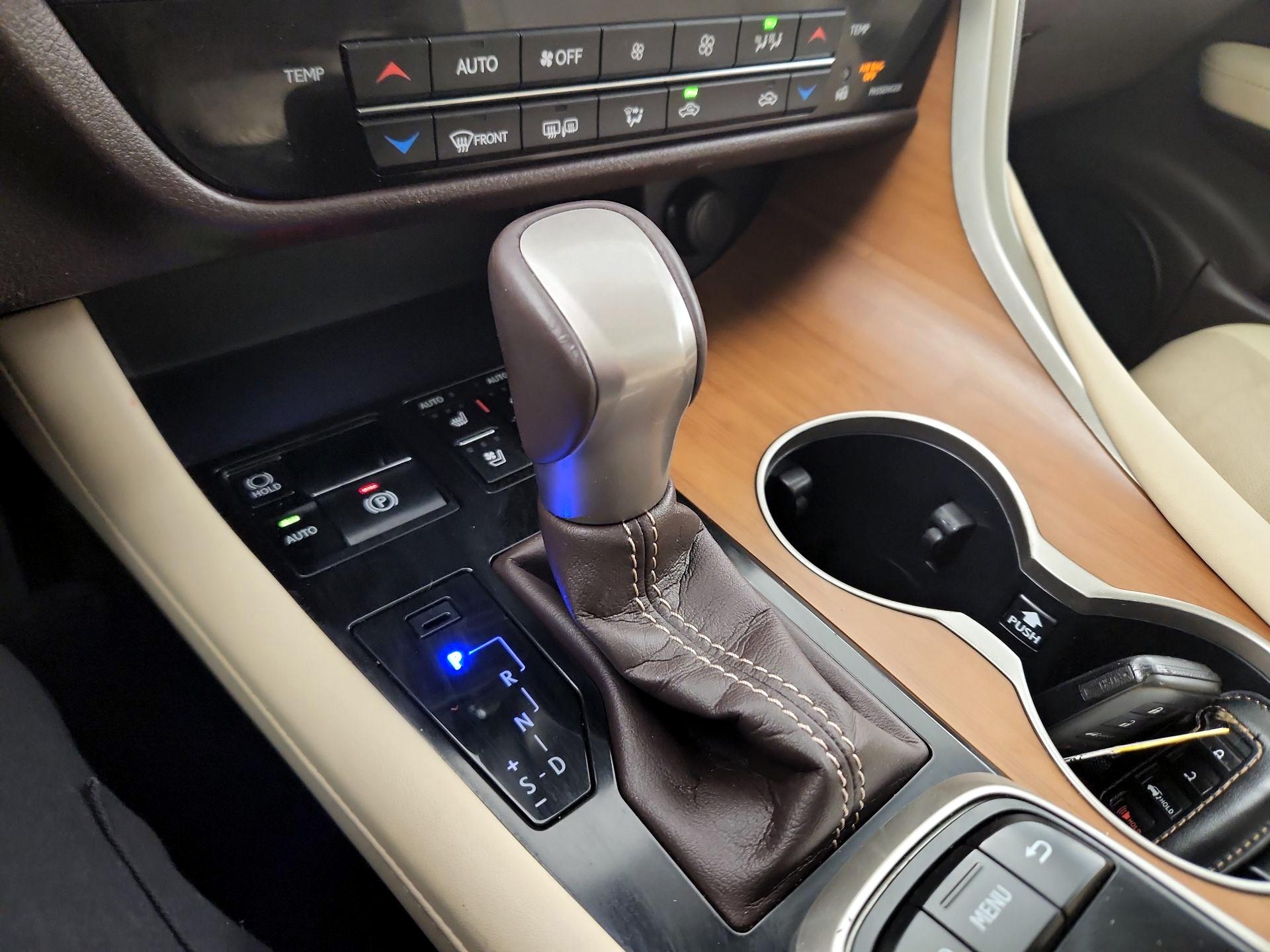 Thumbnail: 2016 Lexus RX - 15