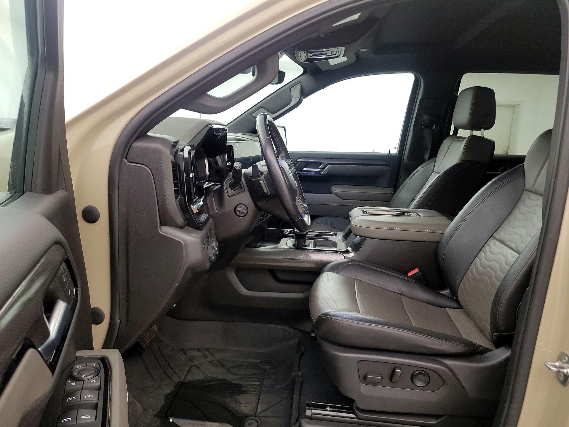 Thumbnail: 2022 Chevrolet Silverado 1500 - 11