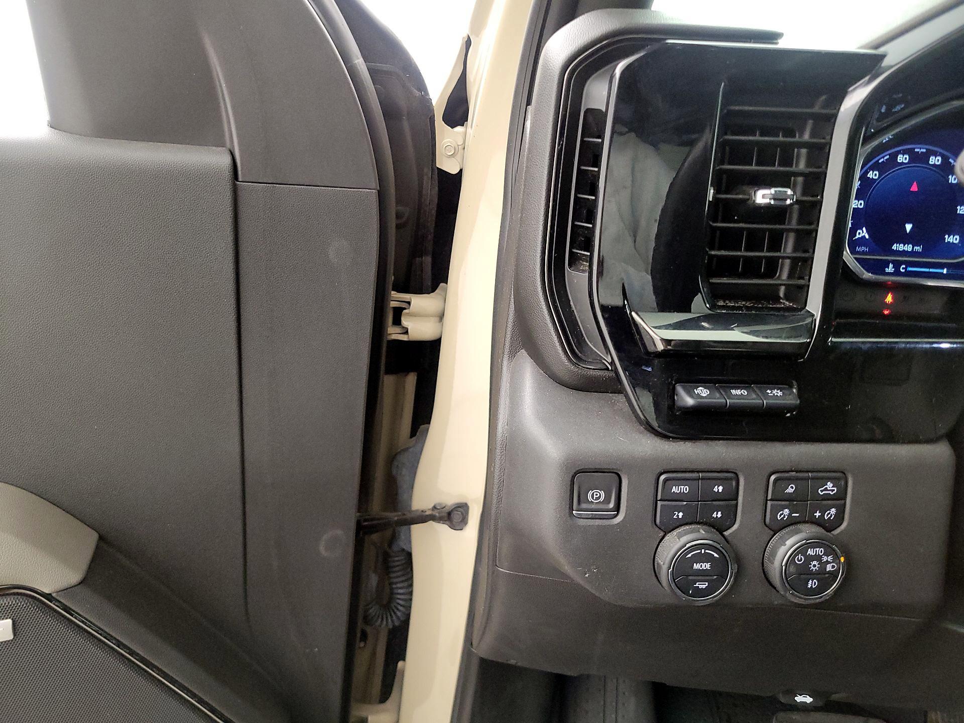 Thumbnail: 2022 Chevrolet Silverado 1500 - 13